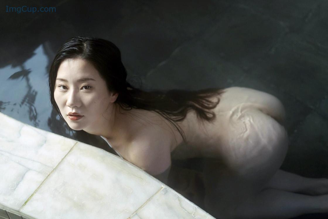 1725925268_216_謎の美女17-ファースト写真集-『ひとひらの舞』-Set03.jpg 1725925268 216 謎の美女17 ファースト写真集 『ひとひらの舞』 Set03