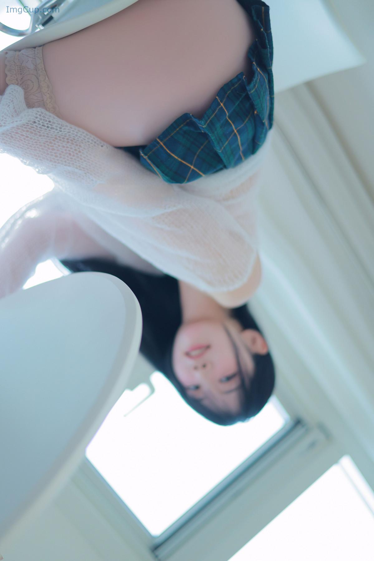 1725936951_757_Rinaモモリナ-Patreon-‘Extra-short-Plaid-Skirt-Set01.jpg 1725936951 757 Rinaモモリナ Patreon ‘Extra short Plaid Skirt Set01