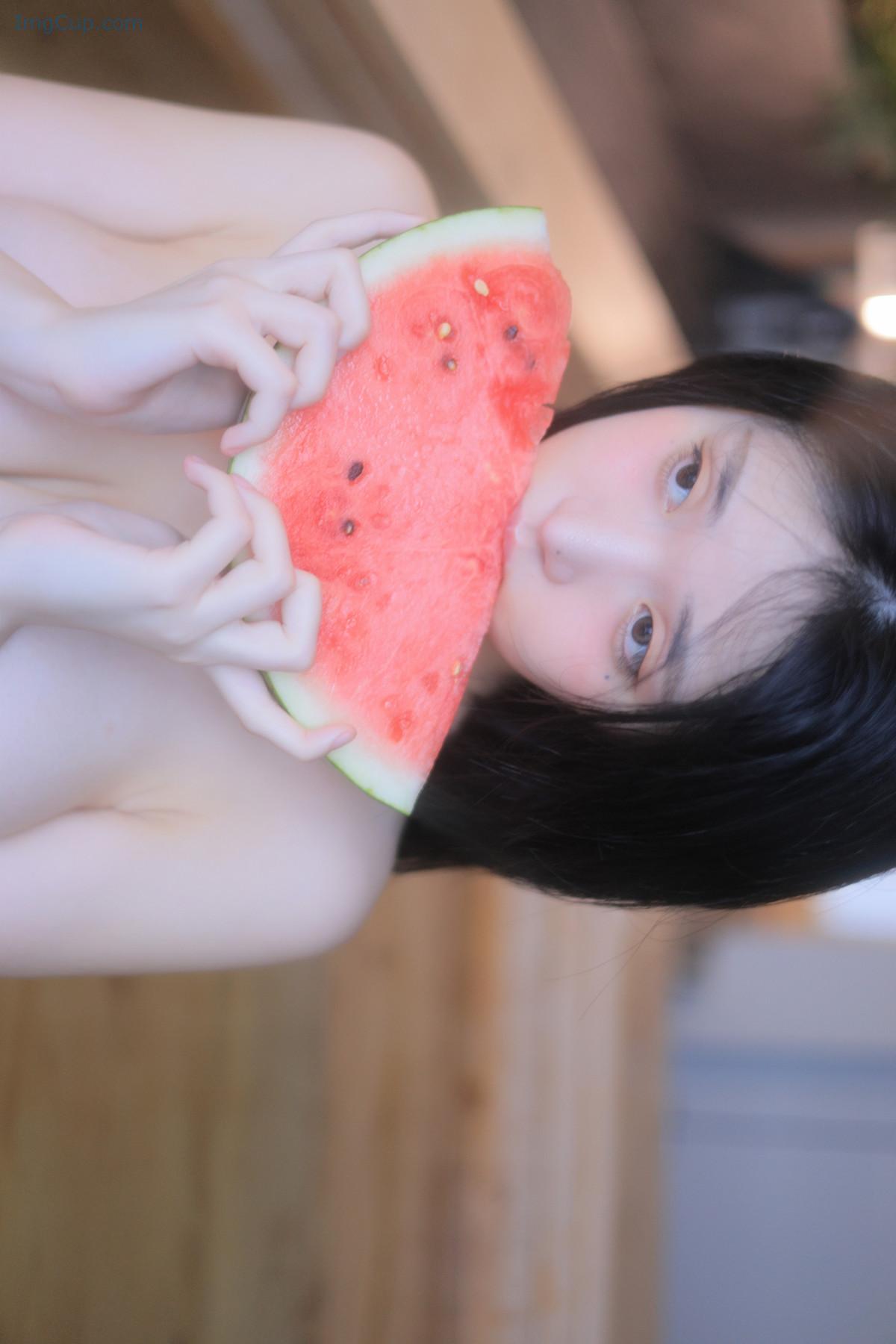 1725980503_150_Yeon-Woo-연우-Photobook-Suika-Set01.jpg 1725980503 150 Yeon Woo 연우 Photobook Suika Set01