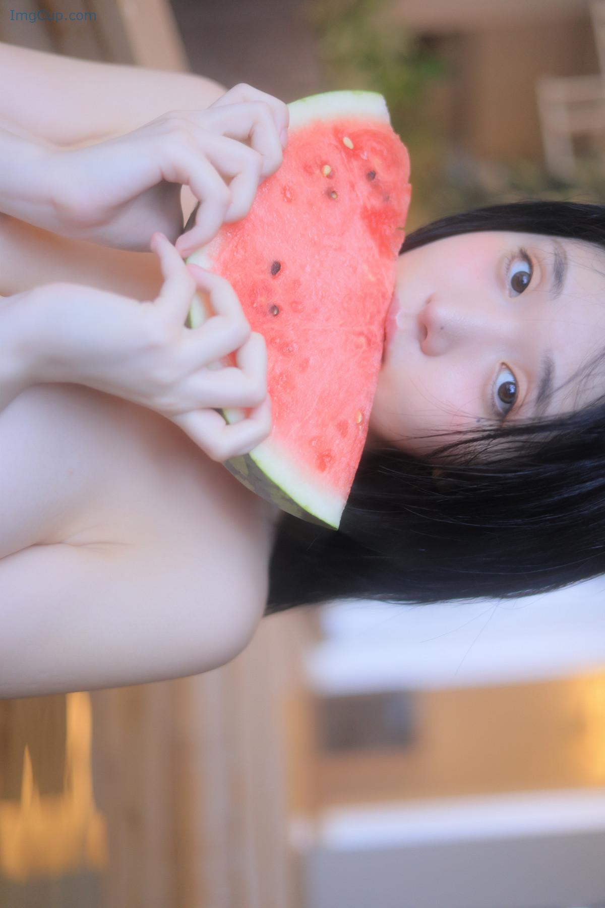 1725980504_927_Yeon-Woo-연우-Photobook-Suika-Set01.jpg 1725980504 927 Yeon Woo 연우 Photobook Suika Set01