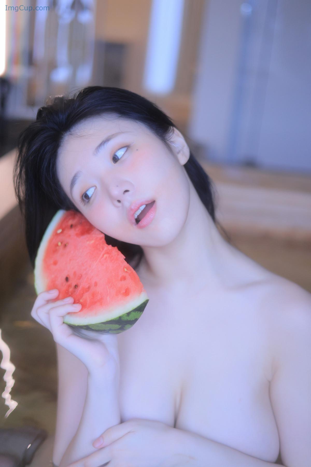 1725980506_228_Yeon-Woo-연우-Photobook-Suika-Set01.jpg 1725980506 228 Yeon Woo 연우 Photobook Suika Set01