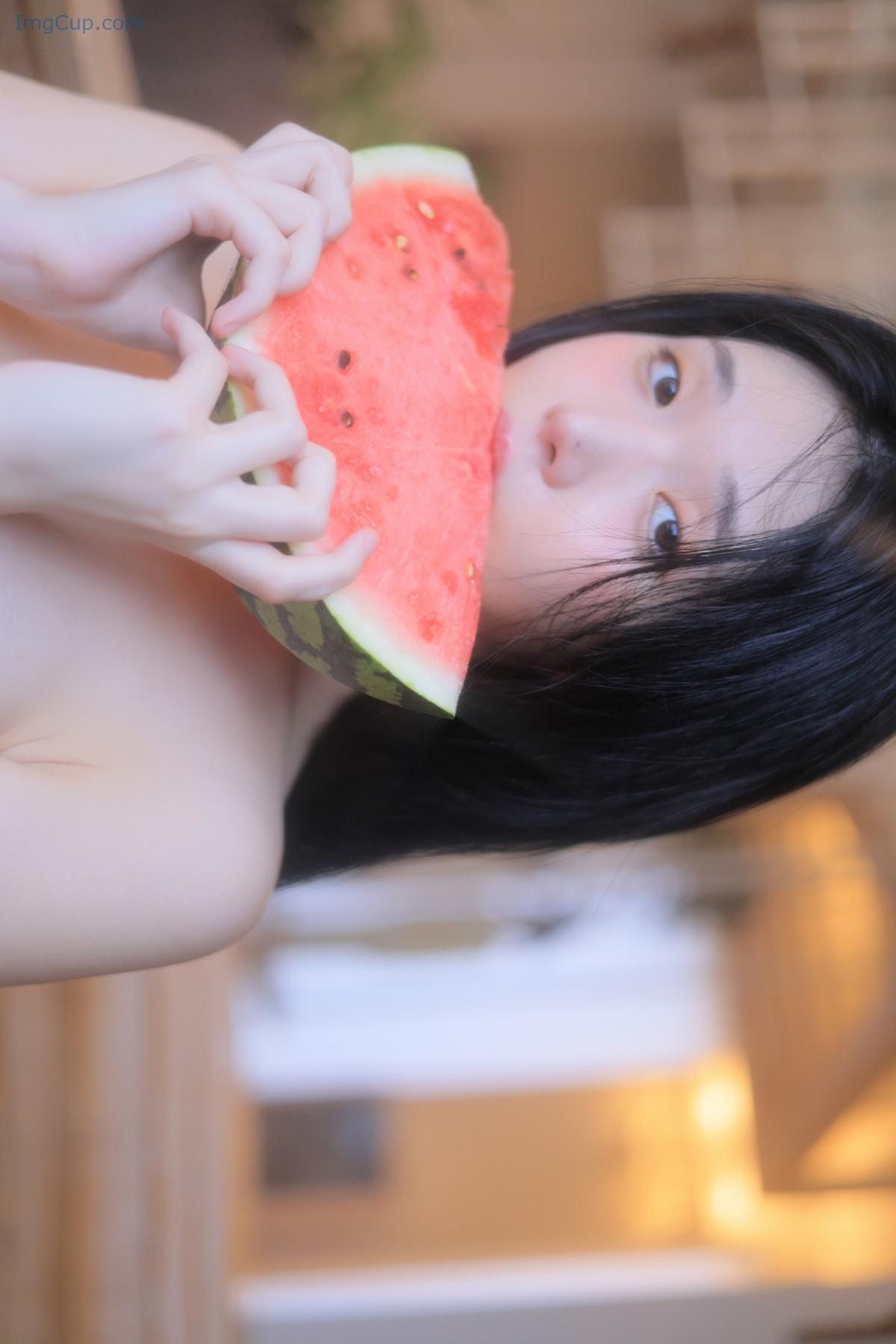 1725980506_859_Yeon-Woo-연우-Photobook-Suika-Set01.jpg 1725980506 859 Yeon Woo 연우 Photobook Suika Set01