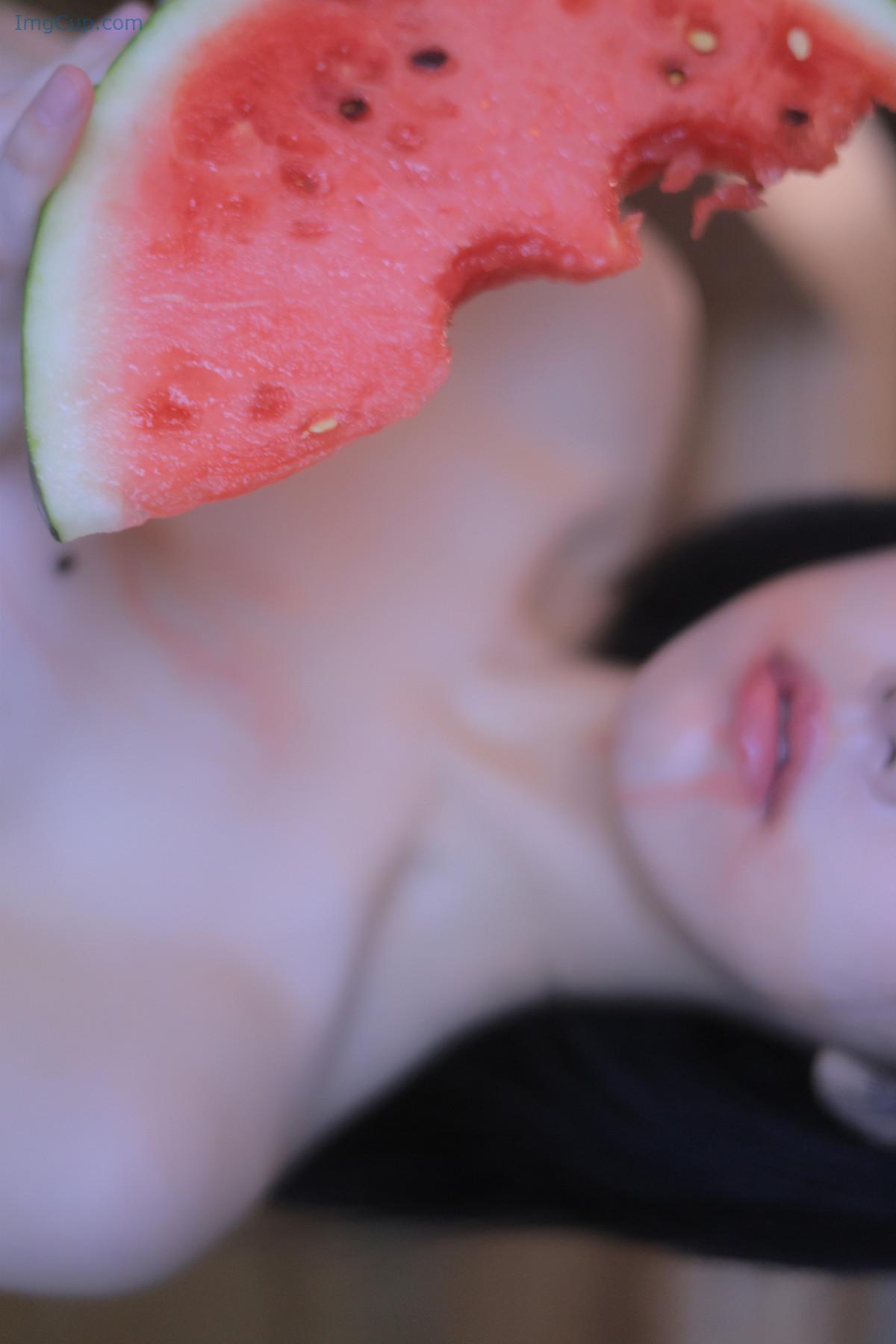 1725980508_773_Yeon-Woo-연우-Photobook-Suika-Set01.jpg 1725980508 773 Yeon Woo 연우 Photobook Suika Set01