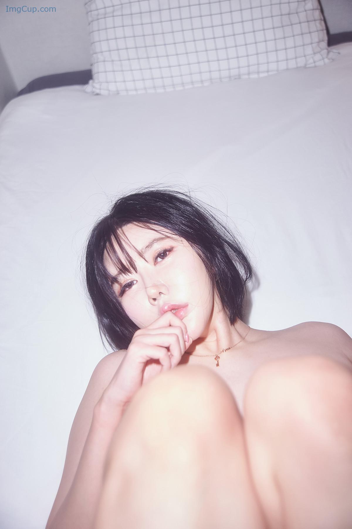 1726067642_512_Jisu-A-안지수-Photobook-‘Do-Not-Go-Home-Set01.jpg 1726067642 512 Jisu A 안지수 Photobook ‘Do Not Go Home Set01