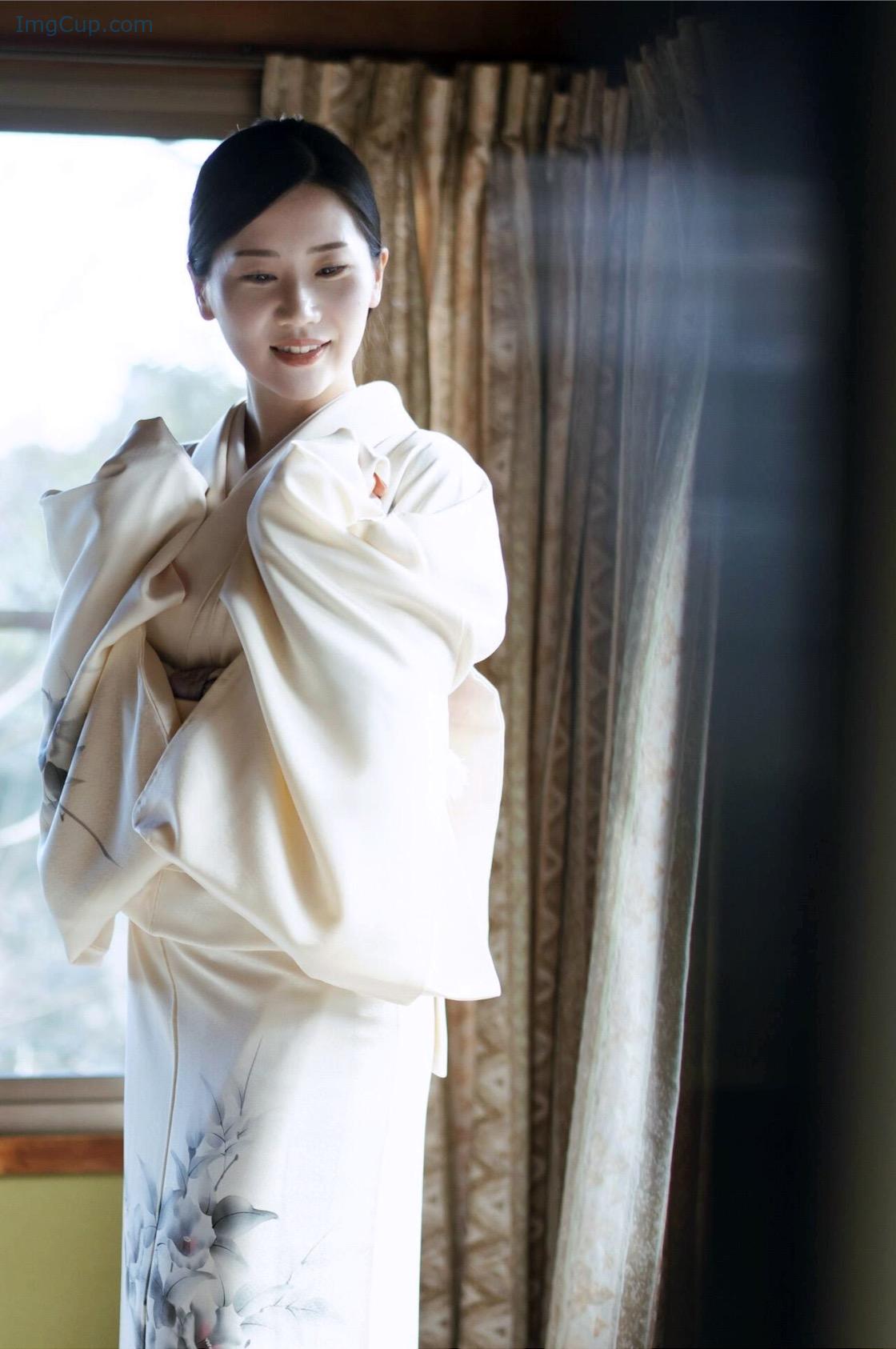 1726401291_199_謎の美女17-ファースト写真集-『ひとひらの舞』-Set02.jpg 1726401291 199 謎の美女17 ファースト写真集 『ひとひらの舞』 Set02