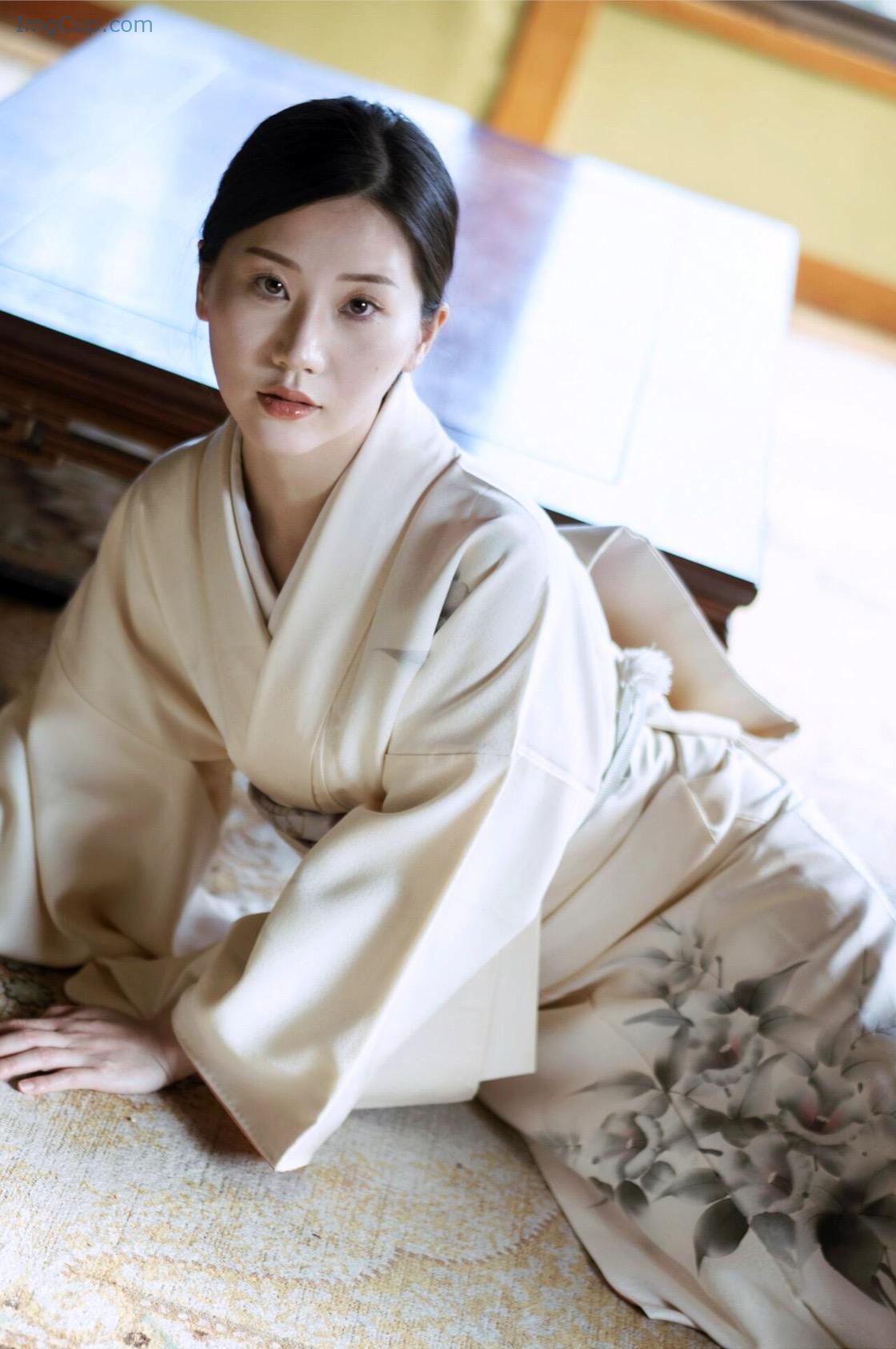 1726401293_699_謎の美女17-ファースト写真集-『ひとひらの舞』-Set02.jpg 1726401293 699 謎の美女17 ファースト写真集 『ひとひらの舞』 Set02