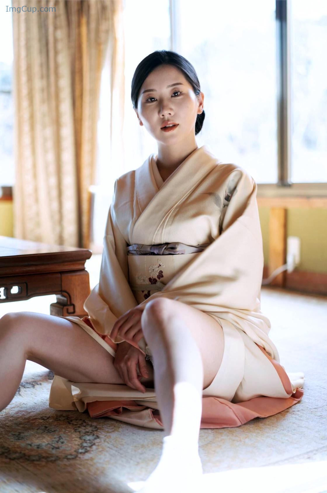 1726401293_926_謎の美女17-ファースト写真集-『ひとひらの舞』-Set02.jpg 1726401293 926 謎の美女17 ファースト写真集 『ひとひらの舞』 Set02