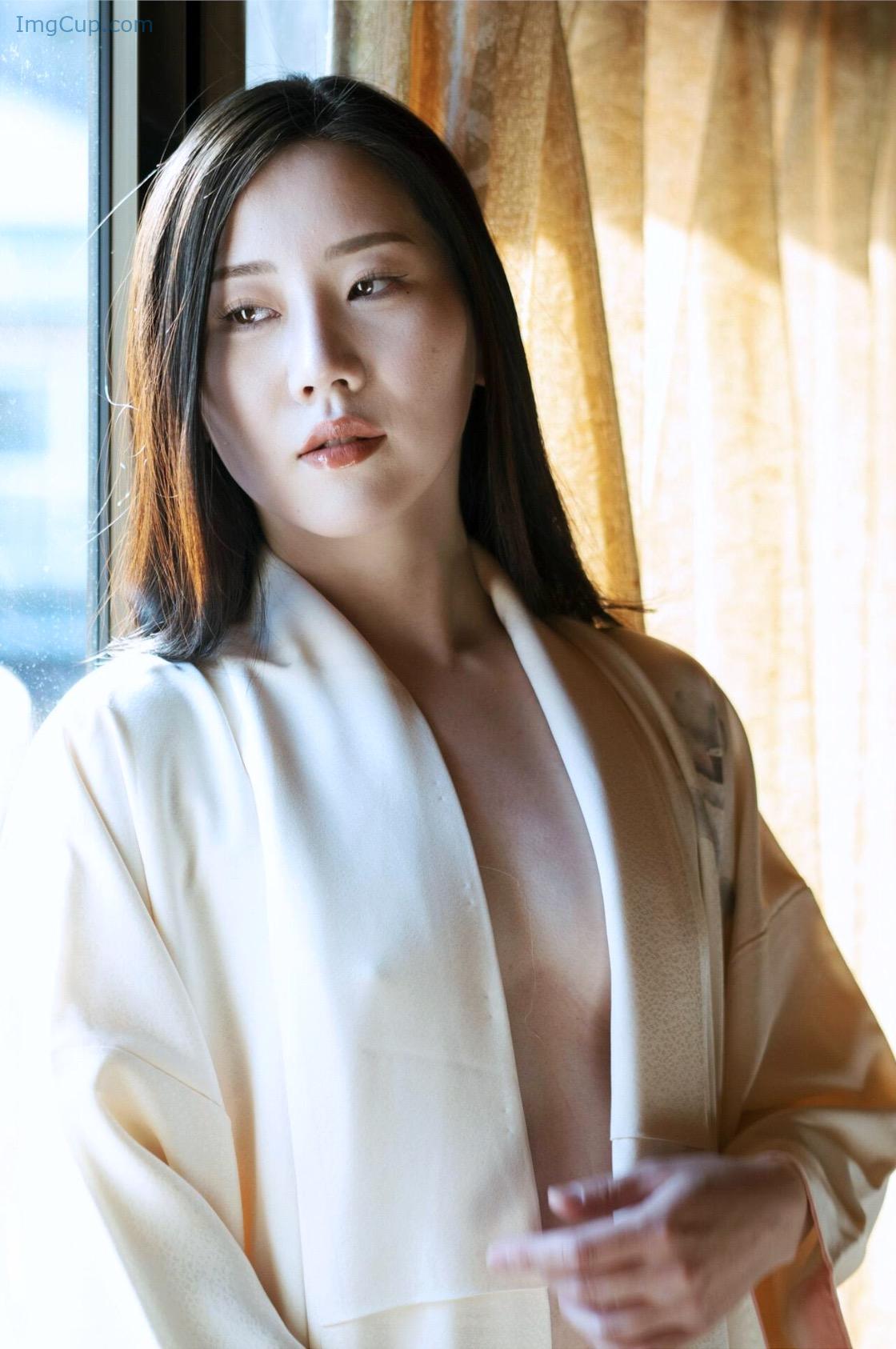 1726401316_319_謎の美女17-ファースト写真集-『ひとひらの舞』-Set02.jpg 1726401316 319 謎の美女17 ファースト写真集 『ひとひらの舞』 Set02