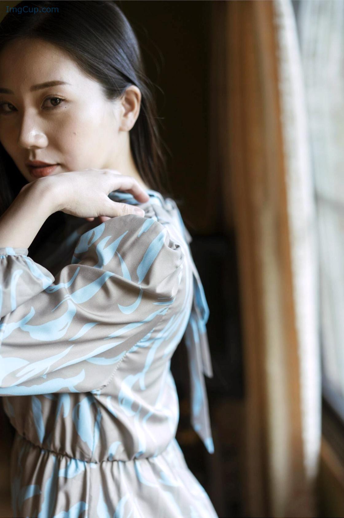 1726877207_20_謎の美女17-ファースト写真集-『ひとひらの舞』-Set01.jpg 1726877207 20 謎の美女17 ファースト写真集 『ひとひらの舞』 Set01