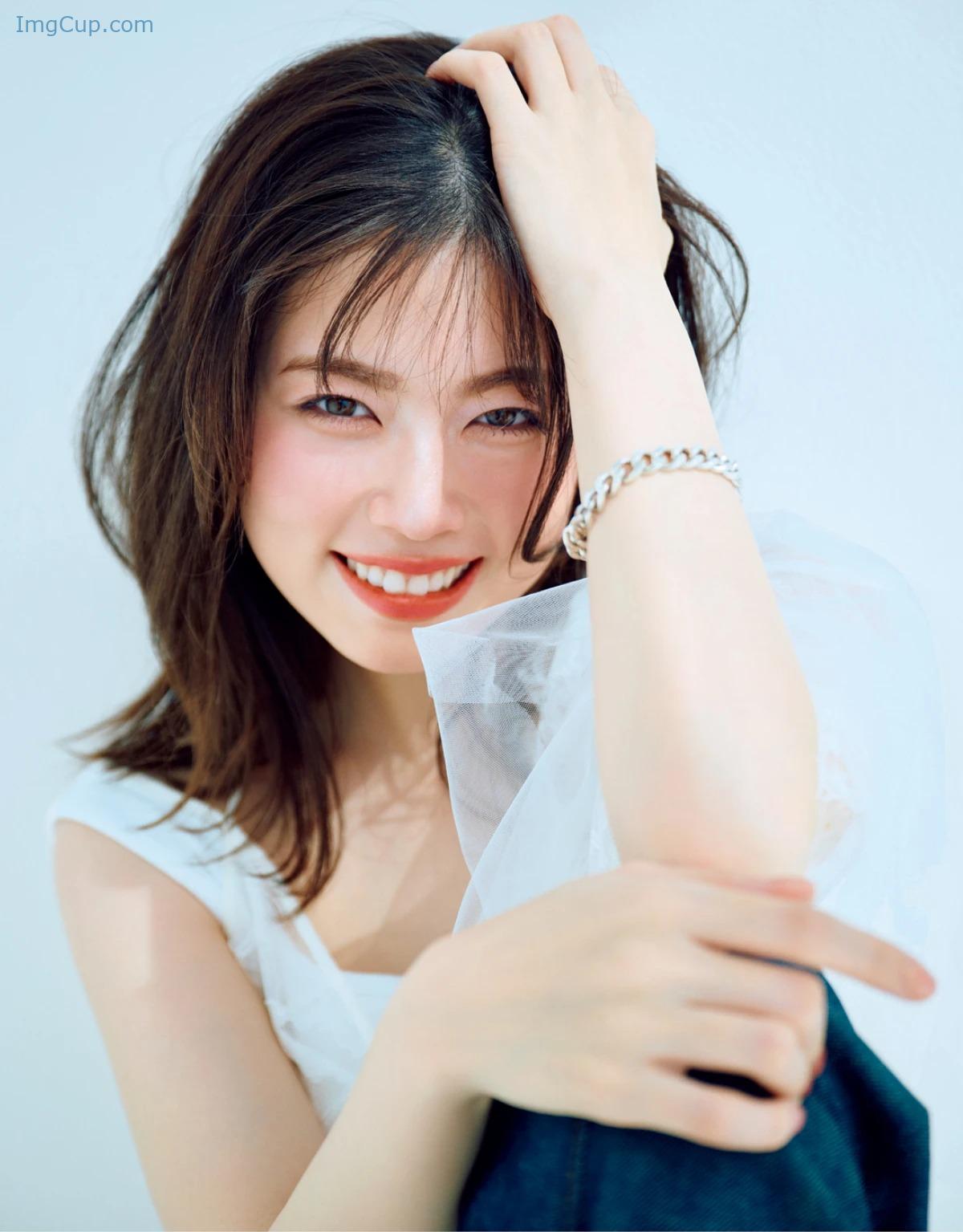 1727024198_779_Erika-Mori-森絵梨佳-MAQUIA-マキア-Magazine-202207.jpg 1727024198 779 Erika Mori 森絵梨佳 MAQUIA マキア Magazine 202207