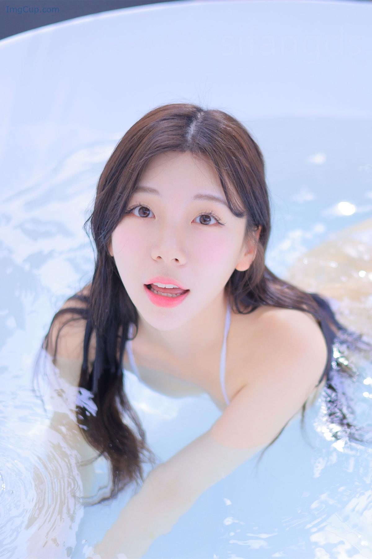 1727186195_369_Leeesovely-쏘블리-Photobook-‘VIP-September-Set01.jpg 1727186195 369 Leeesovely 쏘블리 Photobook ‘VIP September Set01