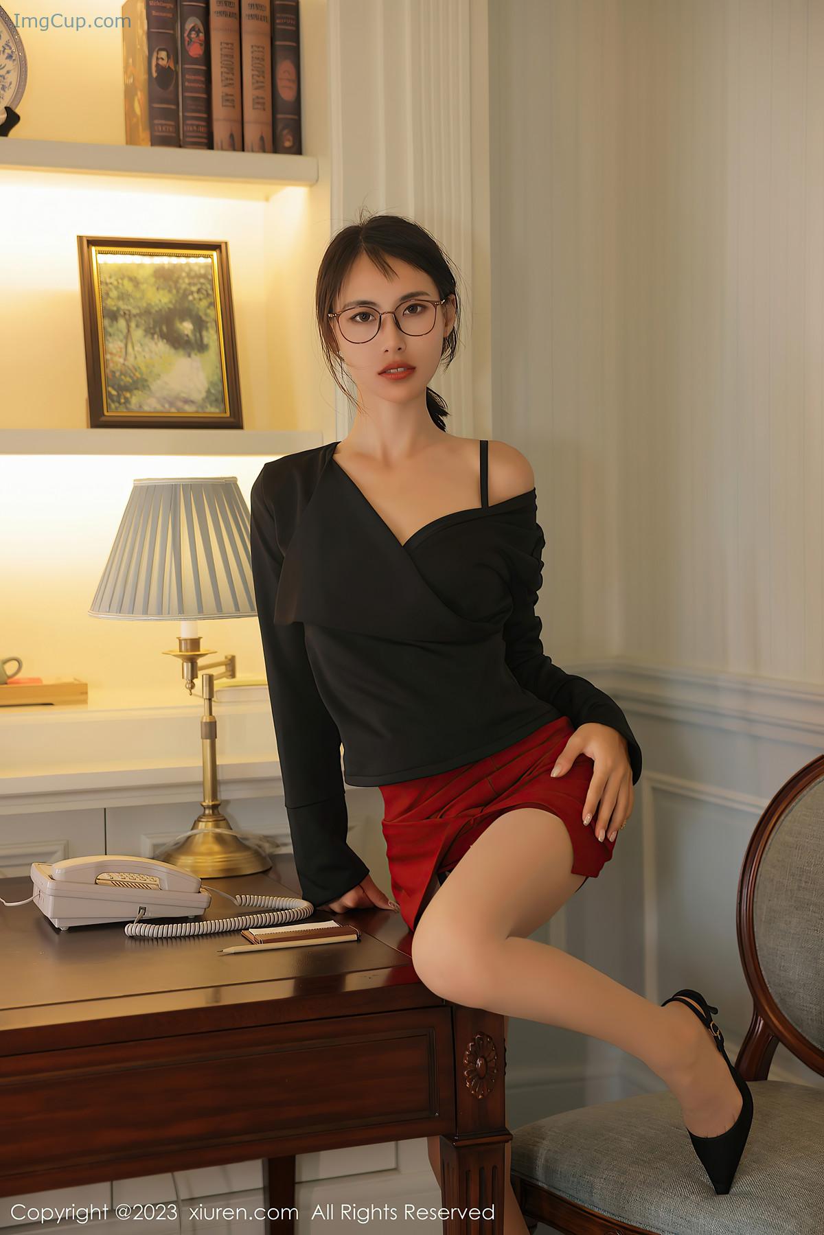 1727248712_366_XiuRen秀人网-NO7336-lingyu69.jpg 1727248712 366 XiuRen秀人网 NO7336 lingyu69