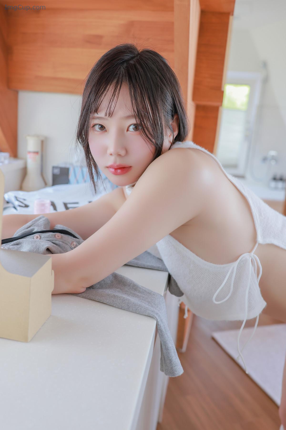1727251574_367_Myua-뮤아-SWEETBOX-Photobook-‘MYUA-MYUA-Set02.jpg 1727251574 367 Myua 뮤아 SWEETBOX Photobook ‘MYUA MYUA Set02