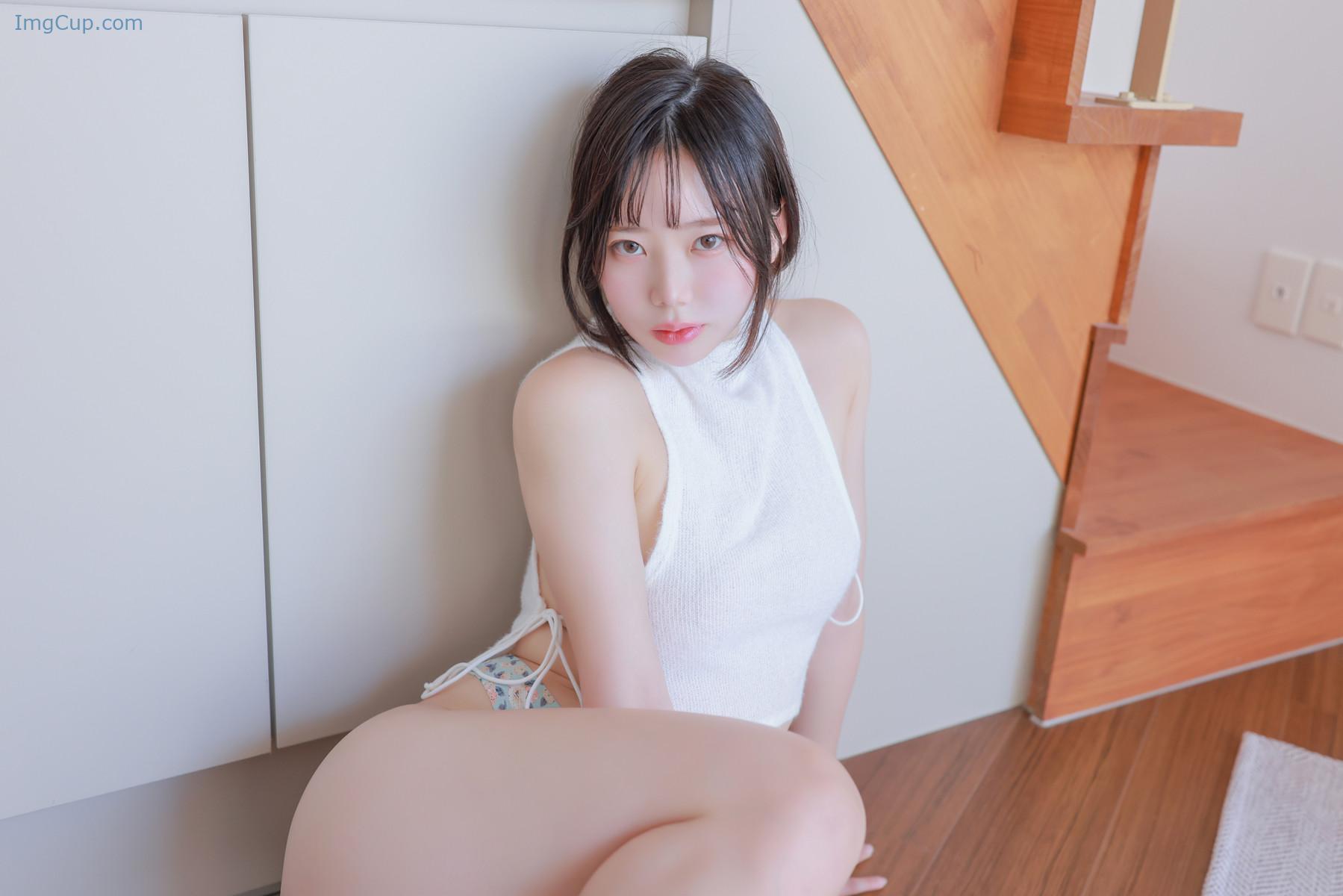 1727251582_753_Myua-뮤아-SWEETBOX-Photobook-‘MYUA-MYUA-Set02.jpg 1727251582 753 Myua 뮤아 SWEETBOX Photobook ‘MYUA MYUA Set02