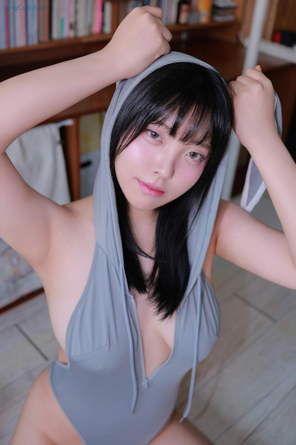 1727346005_65_Song-Hana-송하나-Photobook-‘Gray-Set01.jpg 1727346005 65 Song Hana 송하나 Photobook ‘Gray Set01