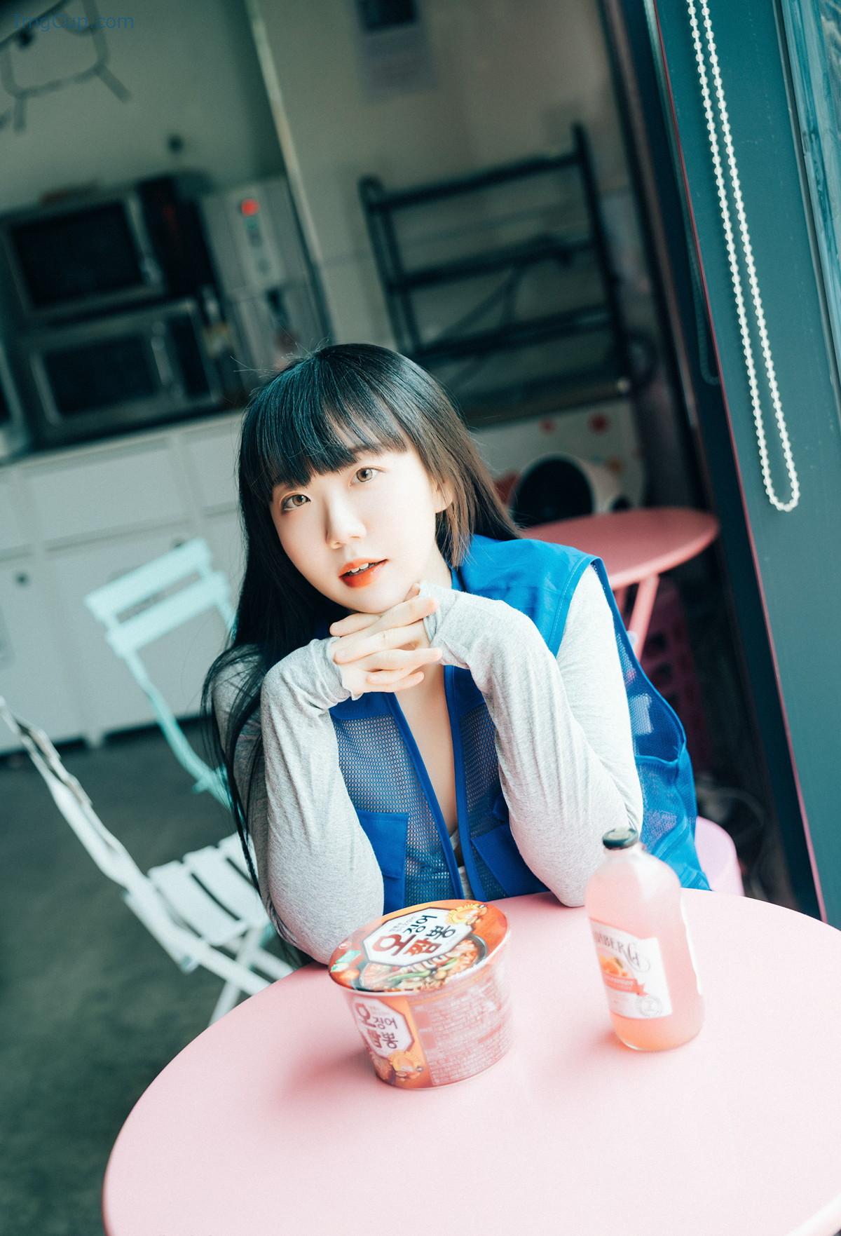 1727353230_863_Doyeon-도연-Loozy-‘Convenience-Store-Sub-Set01.jpg 1727353230 863 Doyeon 도연 Loozy ‘Convenience Store Sub Set01