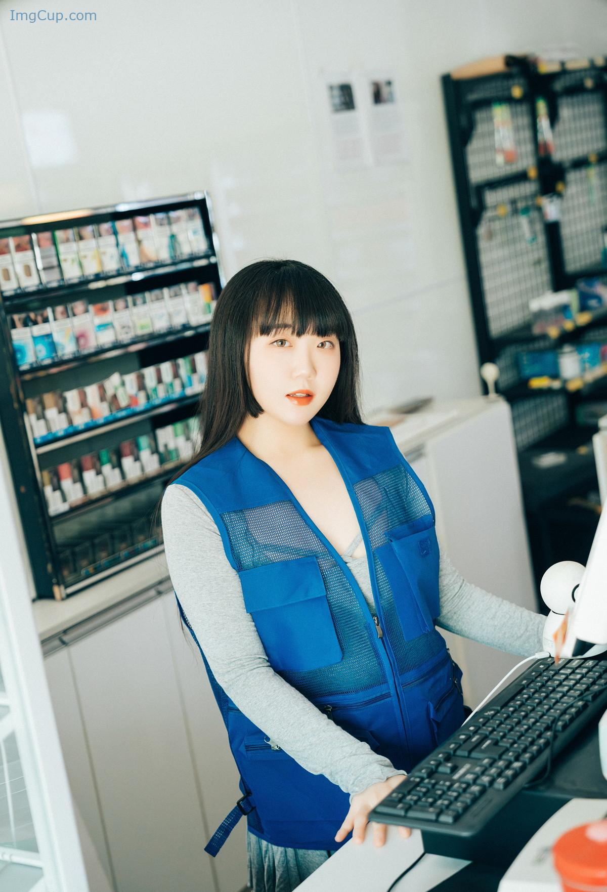 1727353233_462_Doyeon-도연-Loozy-‘Convenience-Store-Sub-Set01.jpg 1727353233 462 Doyeon 도연 Loozy ‘Convenience Store Sub Set01