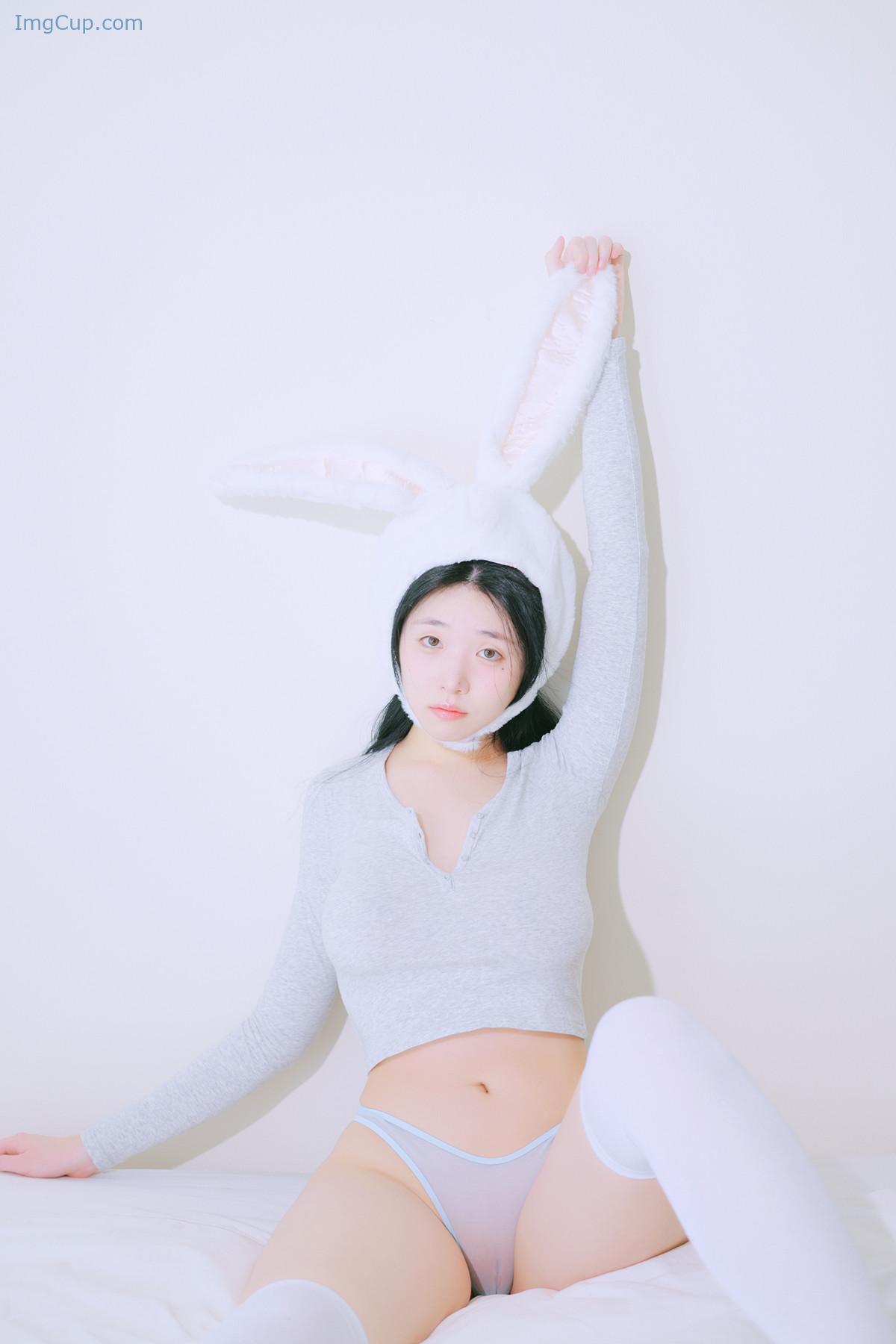 1727367750_700_Yeon-Woo-연우-Photobook-‘Terrace-Set05.jpg 1727367750 700 Yeon Woo 연우 Photobook ‘Terrace Set05