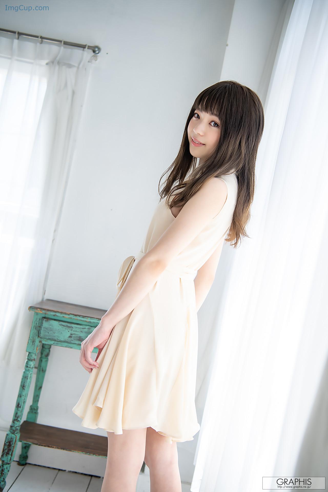 1727432428_896_Izuna-Maki-槙いずな-Graphis-First-Gravure-初脫ぎ娘-Vol01.jpg 1727432428 896 Izuna Maki 槙いずな Graphis First Gravure 初脫ぎ娘 Vol01