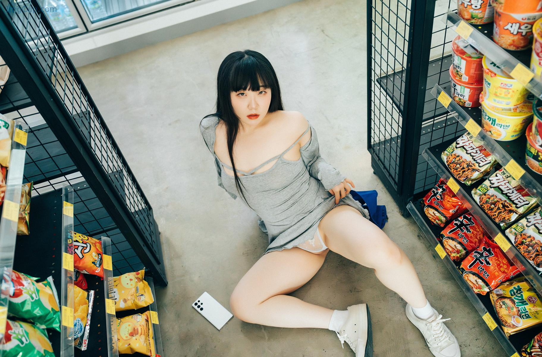 1727440452_92_Doyeon-도연-Loozy-‘Convenience-Store-Sub-Set02.jpg 1727440452 92 Doyeon 도연 Loozy ‘Convenience Store Sub Set02