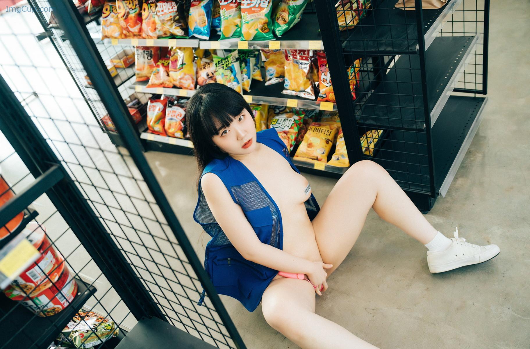 1727527556_760_Doyeon-도연-Loozy-‘Convenience-Store-Sub-Set03.jpg 1727527556 760 Doyeon 도연 Loozy ‘Convenience Store Sub Set03