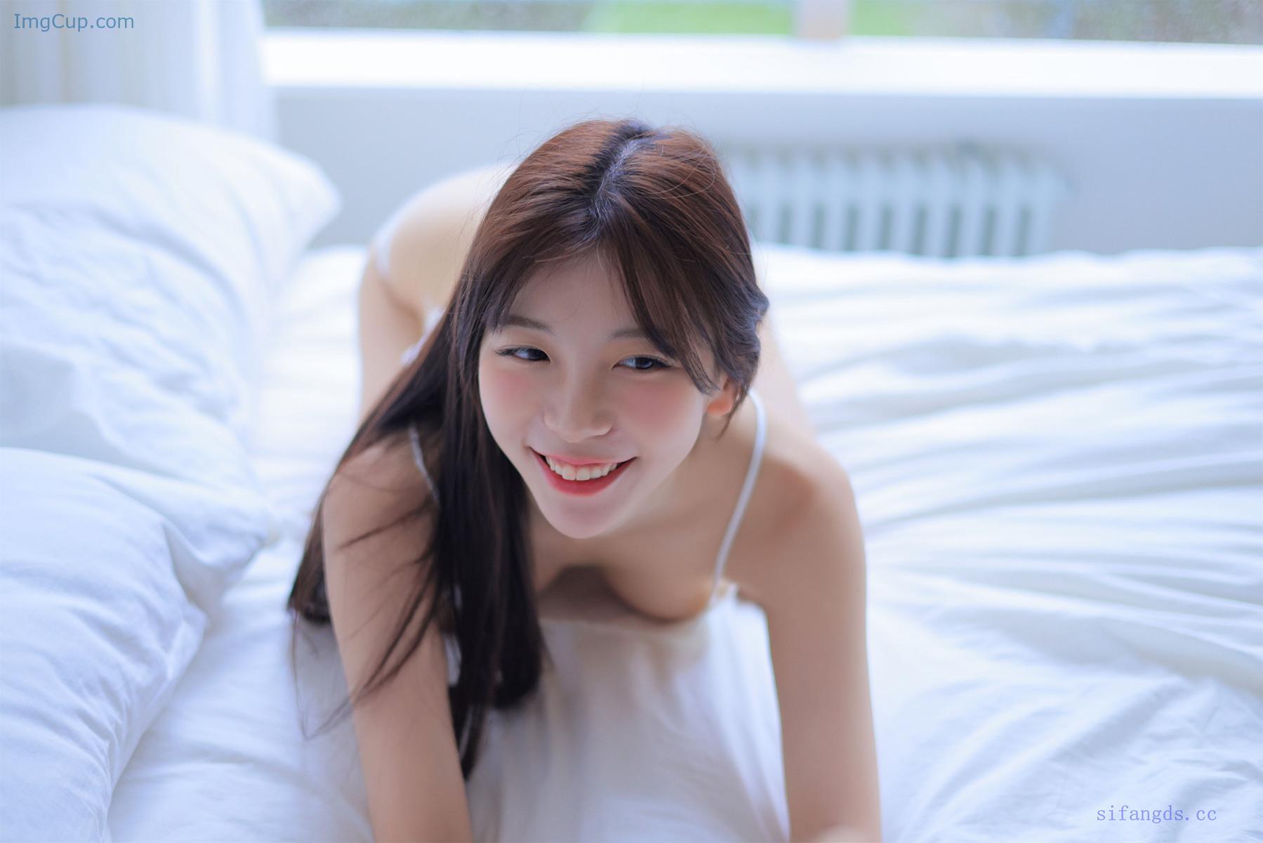 1727549331_286_Leeesovely-쏘블리-Photobook-‘Latest-VIP-September-Set02.jpg 1727549331 286 Leeesovely 쏘블리 Photobook ‘Latest VIP September Set02