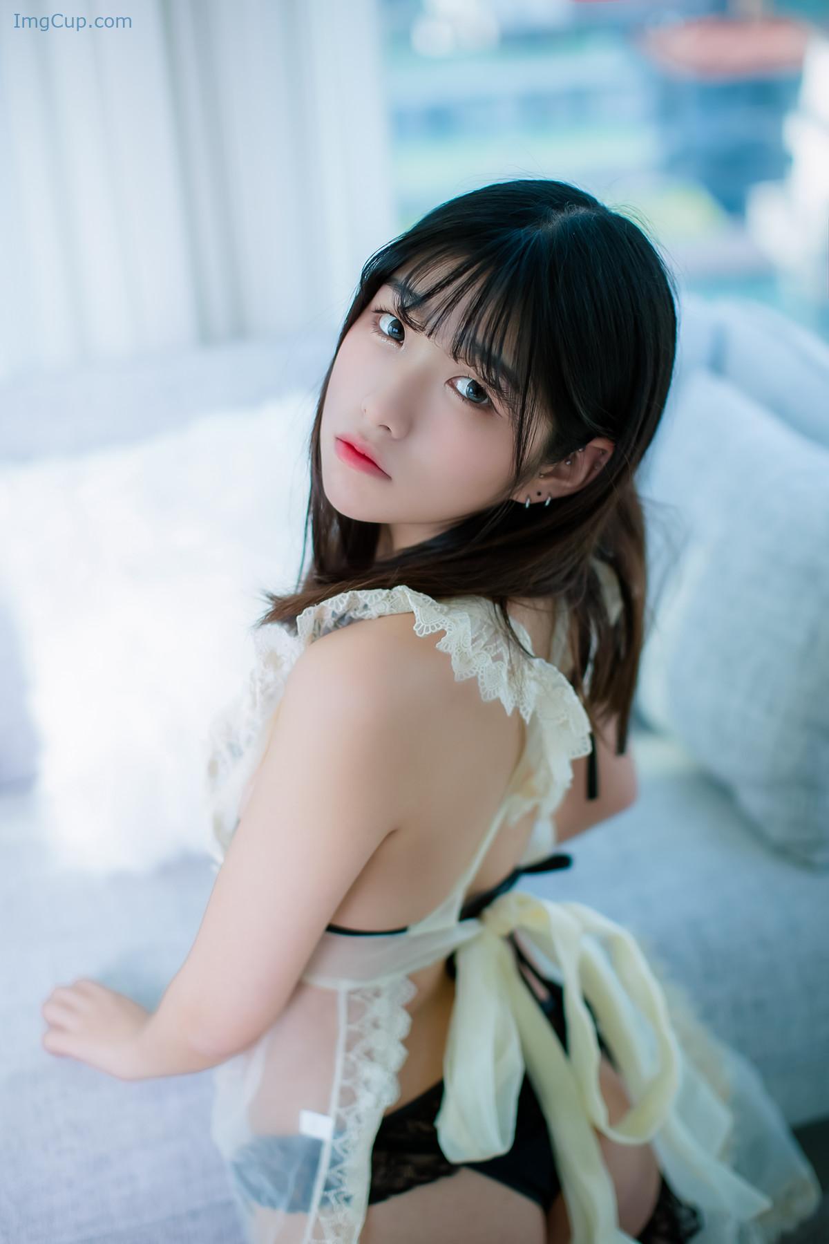 1727578437_509_Sonson-손손-PhotoBook-‘Maids-Gift.jpg 1727578437 509 Sonson 손손 PhotoBook ‘Maids Gift