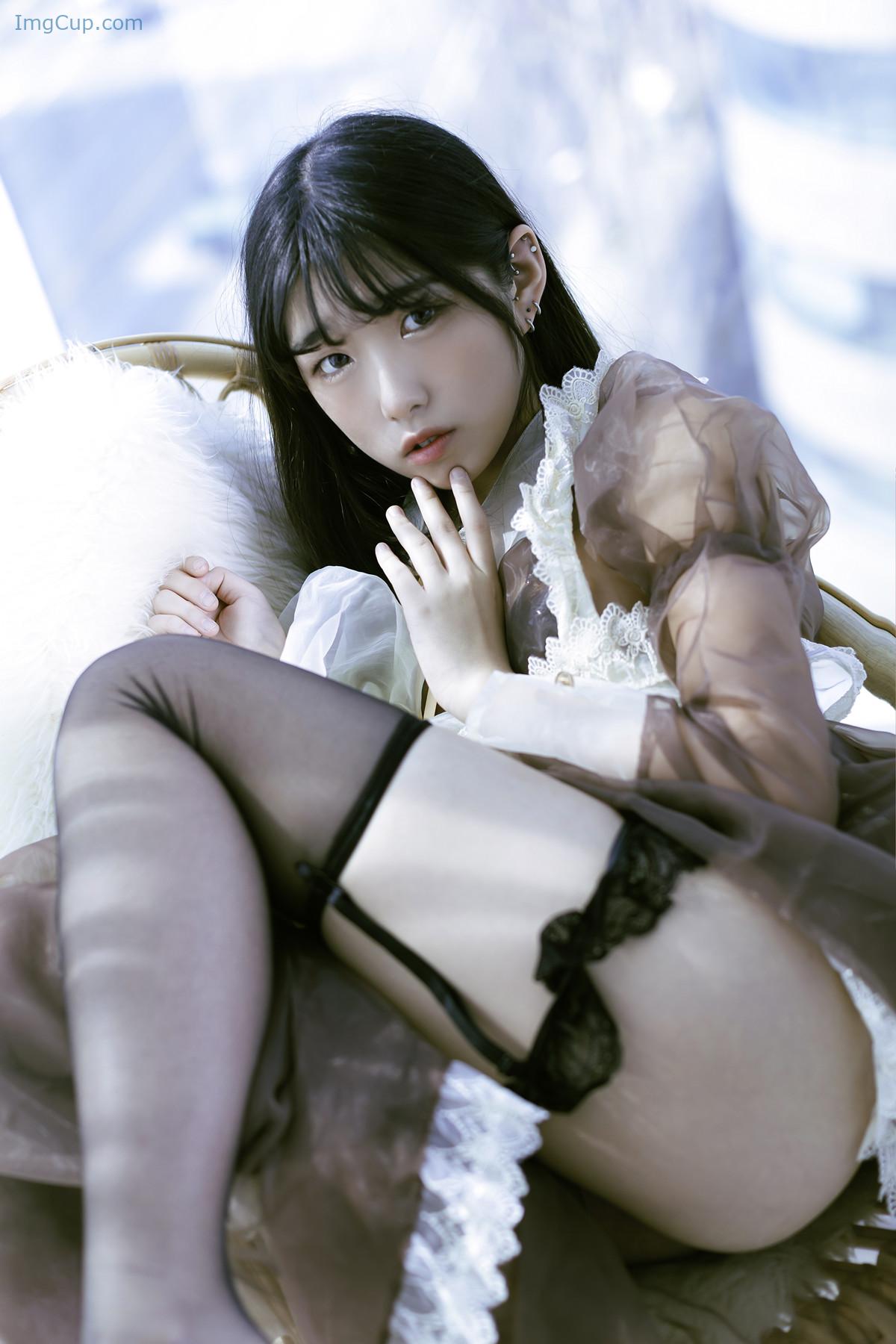 1727578453_433_Sonson-손손-PhotoBook-‘Maids-Gift.jpg 1727578453 433 Sonson 손손 PhotoBook ‘Maids Gift