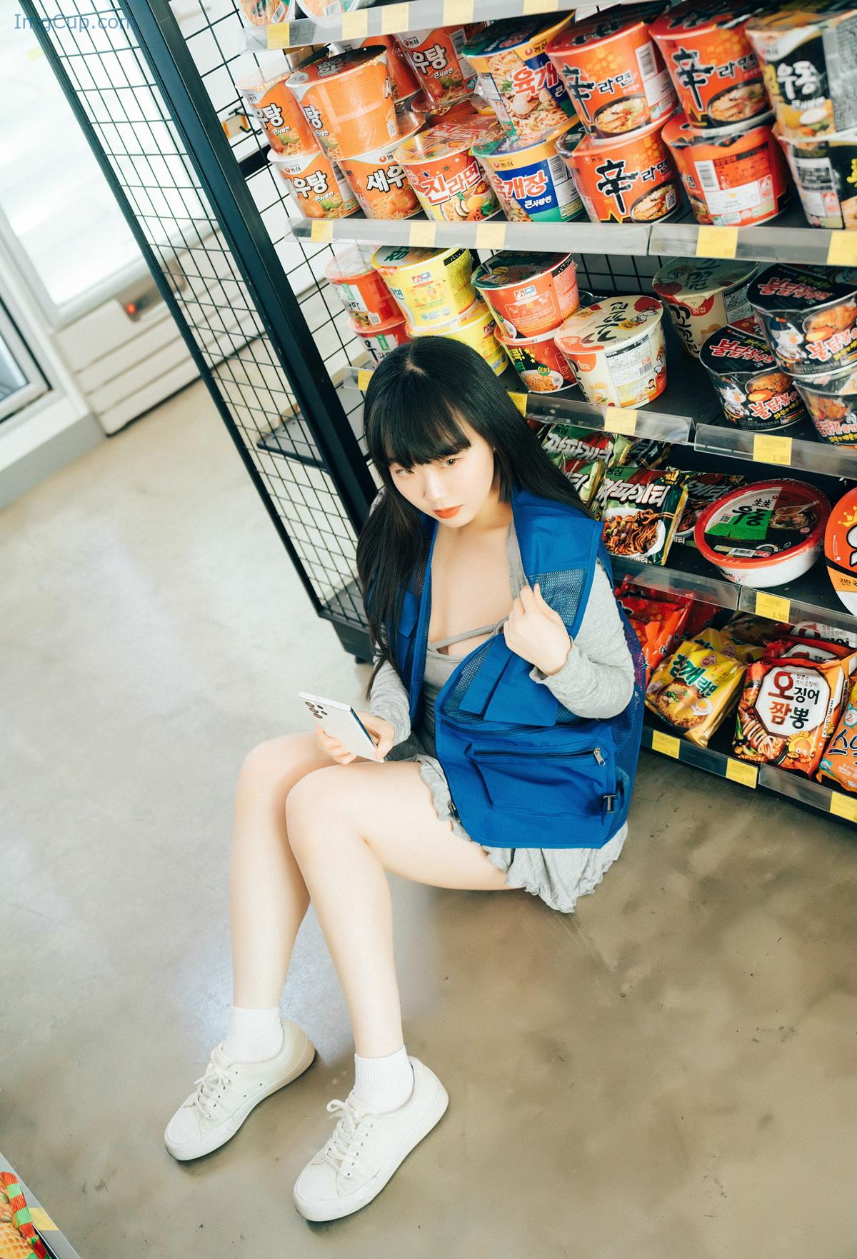 1727614793_60_Doyeon-도연-Loozy-‘Convenience-Store-Sub-Set04.jpg 1727614793 60 Doyeon 도연 Loozy ‘Convenience Store Sub Set04