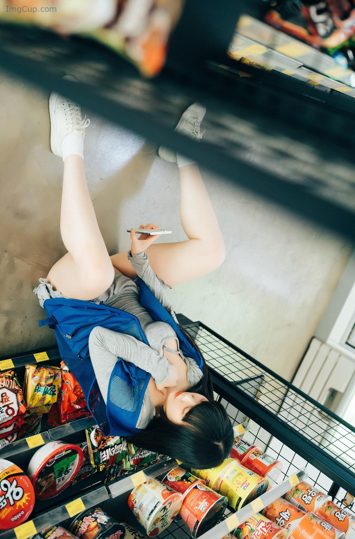 1727614798_687_Doyeon-도연-Loozy-‘Convenience-Store-Sub-Set04.jpg 1727614798 687 Doyeon 도연 Loozy ‘Convenience Store Sub Set04