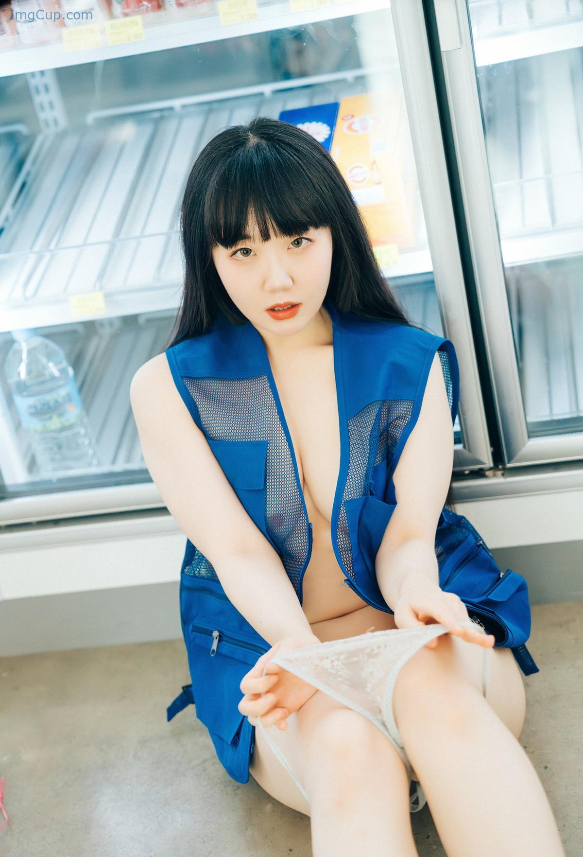 1727614819_932_Doyeon-도연-Loozy-‘Convenience-Store-Sub-Set04.jpg 1727614819 932 Doyeon 도연 Loozy ‘Convenience Store Sub Set04