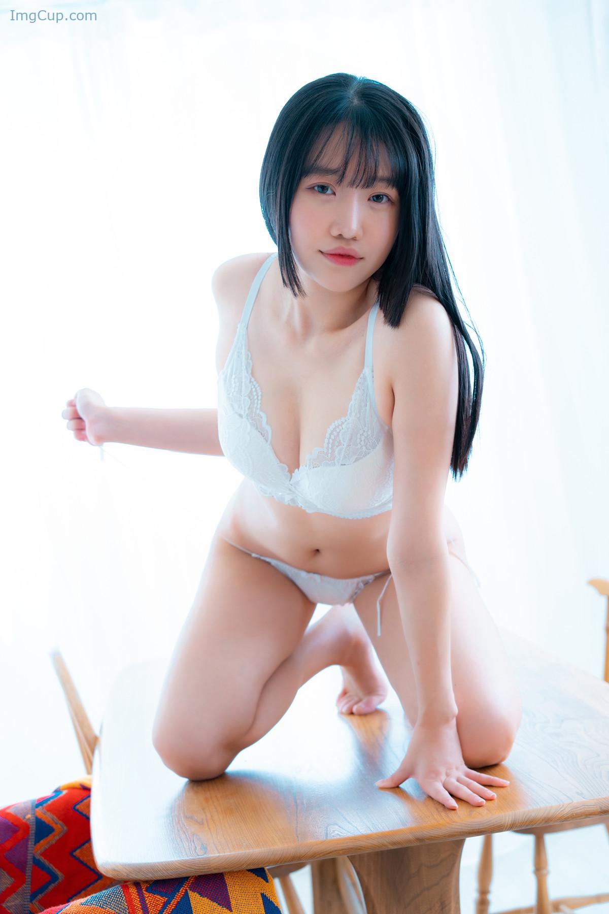 1727622108_632_RiRi-리리-Photobook-‘RiRi-White-Day-Set01.jpg 1727622108 632 RiRi 리리 Photobook ‘RiRi White Day Set01