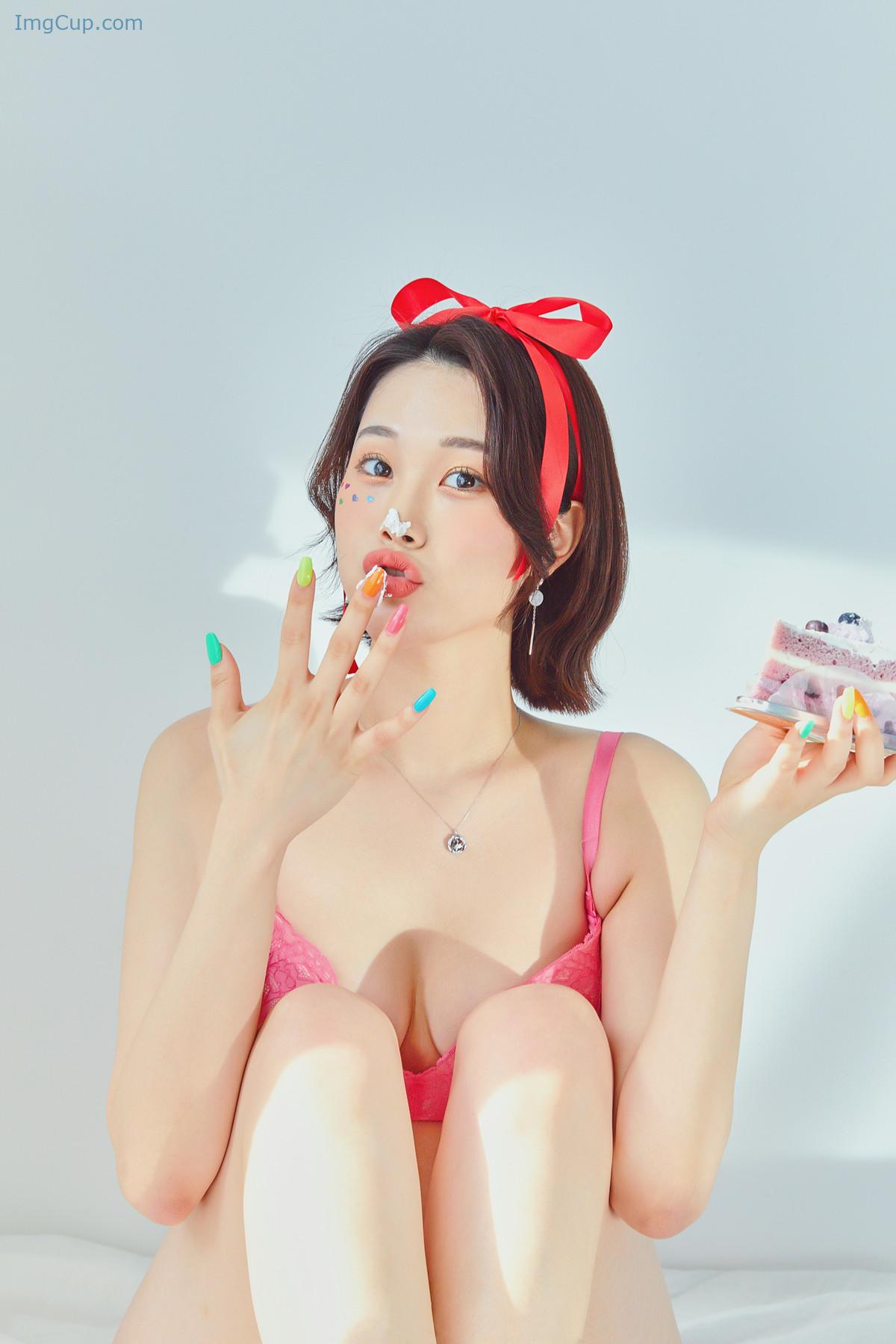 1727658426_500_OrangePic-Photobook-‘Sleeping-Beauty-Set02.jpg 1727658426 500 OrangePic Photobook ‘Sleeping Beauty Set02