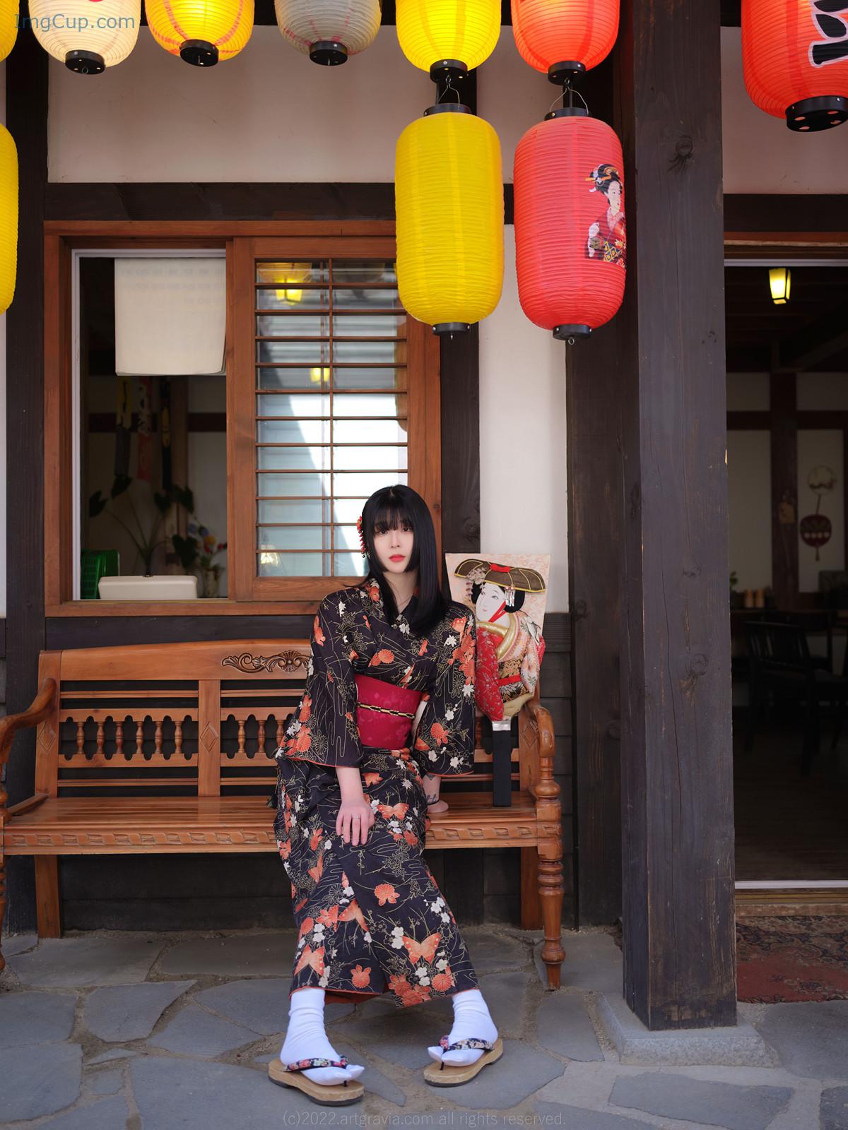 JangJoo-장주-ArtGravia-Vol400-Photobook-Set01.jpg JangJoo 장주 ArtGravia Vol400 Photobook Set01