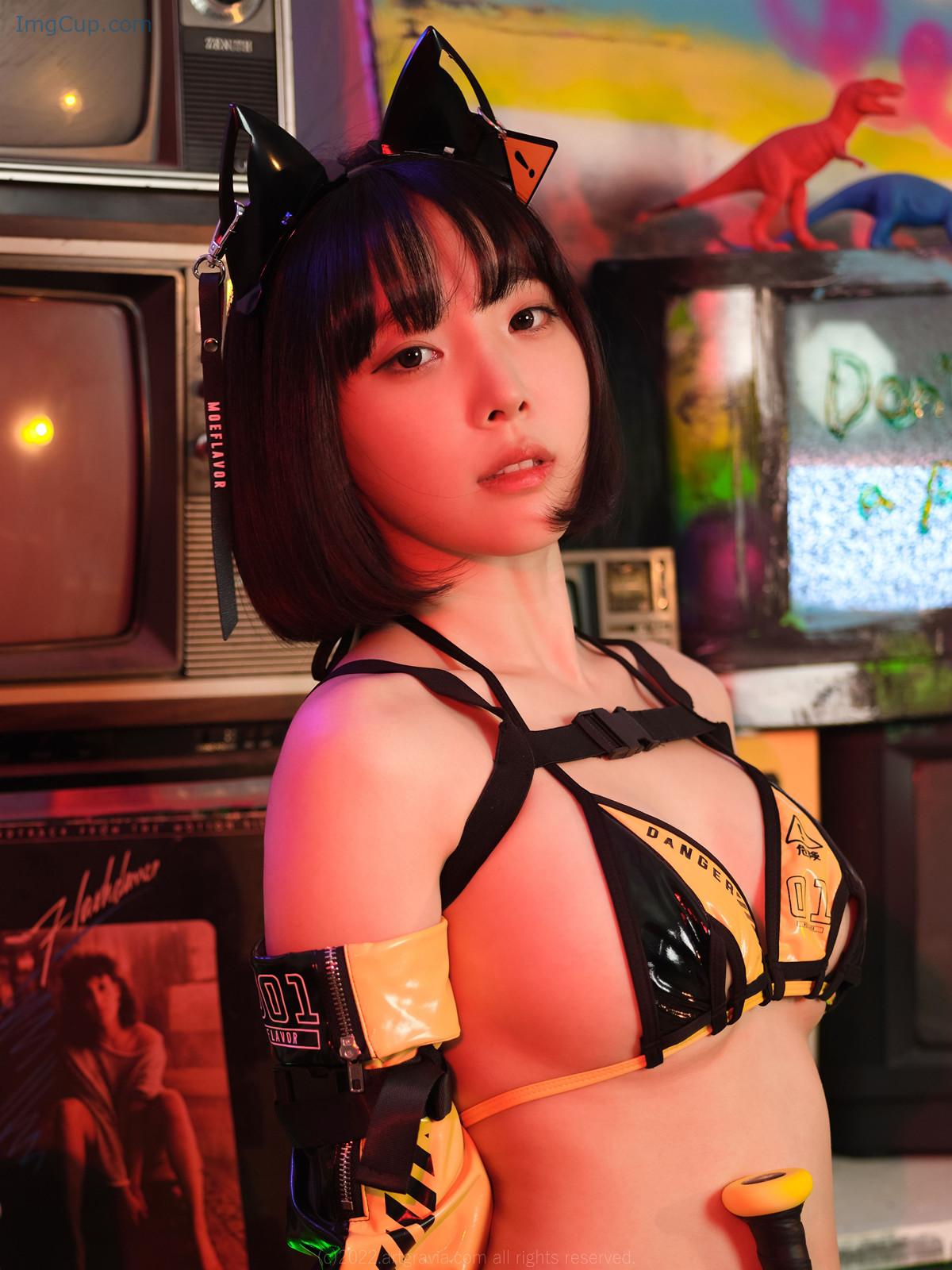 Kang-Inkyung-강인경-ArtGravia-VOL407-Photobook-Set03.jpg Kang Inkyung 강인경 ArtGravia VOL407 Photobook Set03