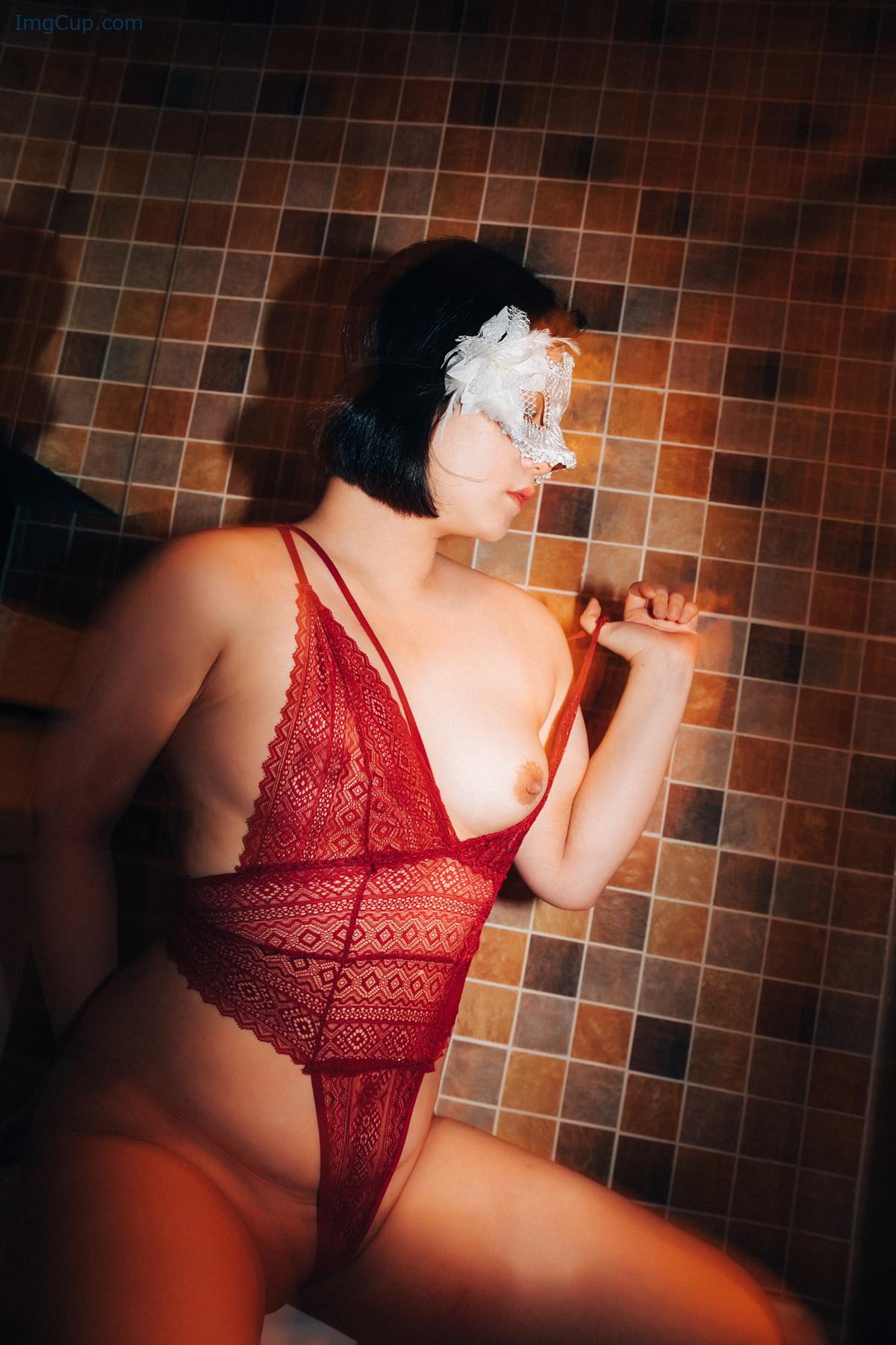 1727963467_194_Daa-다아-Loozy-Photobook-‘Control-Me.jpg 1727963467 194 Daa 다아 Loozy Photobook ‘Control Me