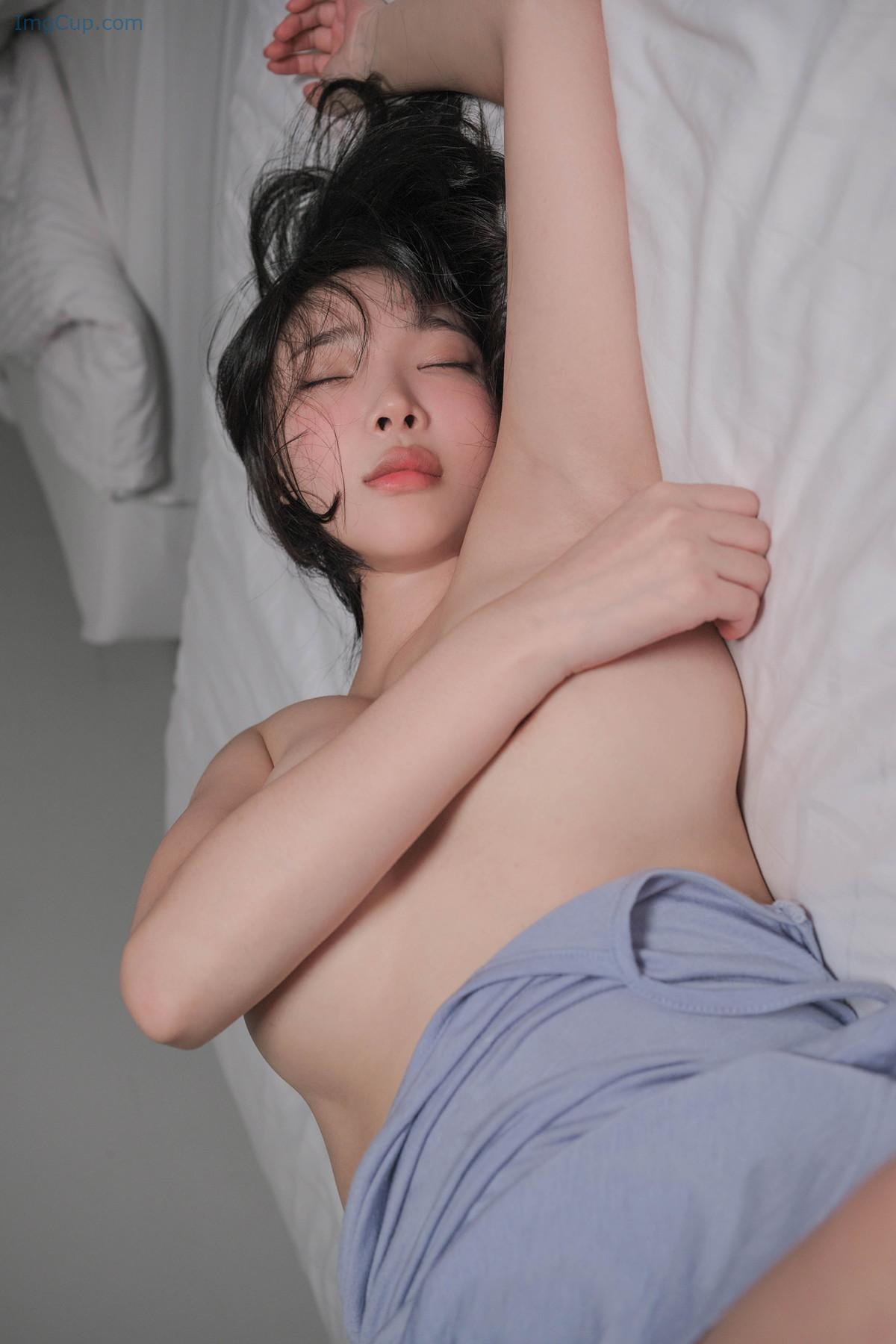 1728057950_772_Kang-Inkyung-강인경-Photobook-‘Travel-Set03.jpg 1728057950 772 Kang Inkyung 강인경 Photobook ‘Travel Set03