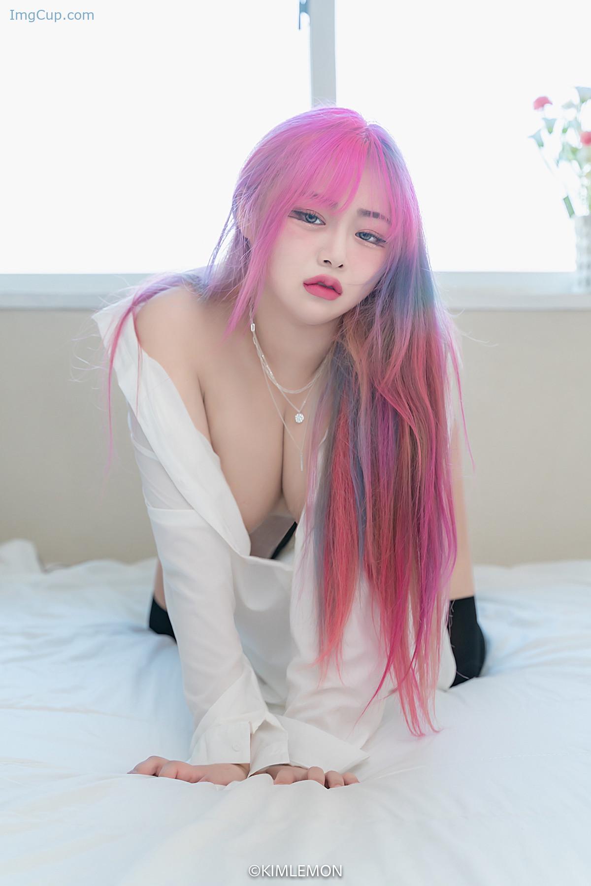 1728384912_439_MOMORI-モモリ-KIMLEMON-PhotoBook-Vol01-Set01.jpg 1728384912 439 MOMORI モモリ KIMLEMON PhotoBook Vol01 Set01