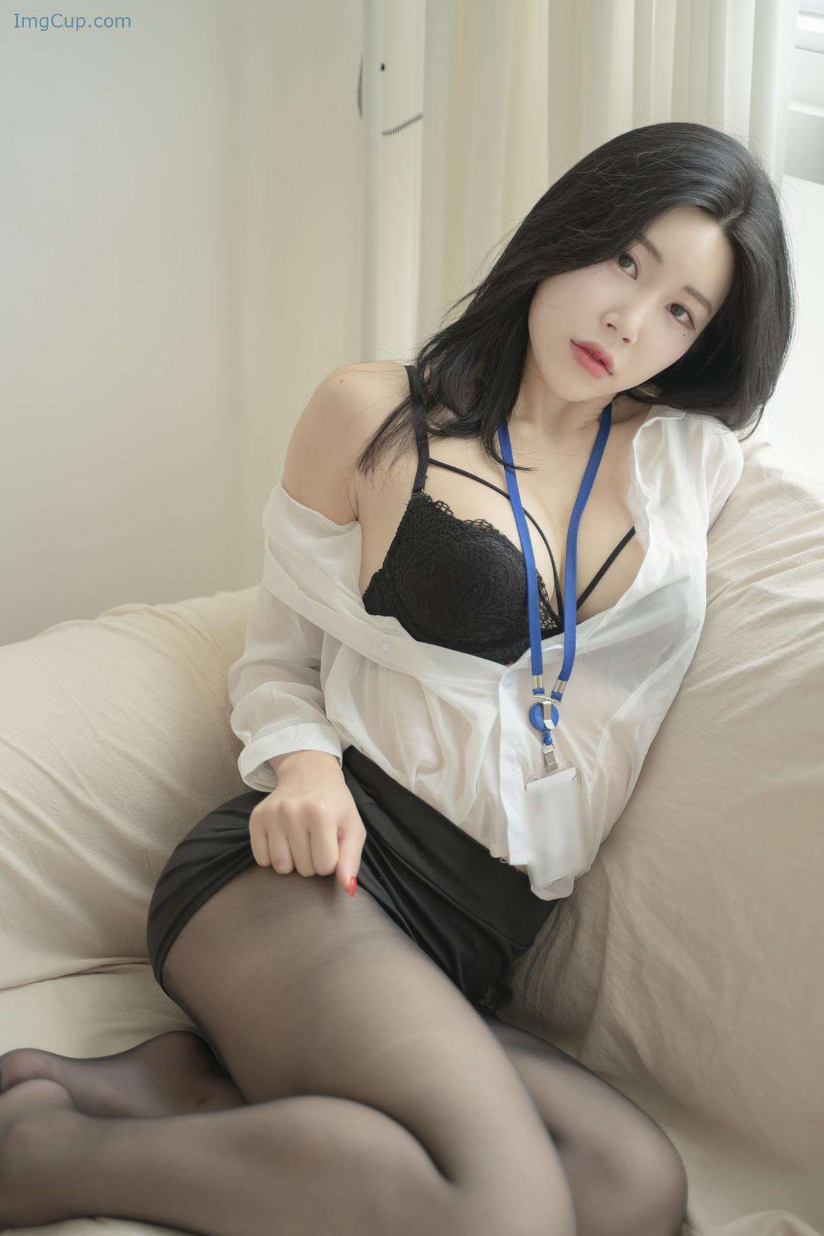 1728740675_480_Naya-Kiri-ROGLE-Roglegraphy-Vol01-1집-Set01.jpg 1728740675 480 Naya Kiri ROGLE Roglegraphy Vol01 1집 Set01