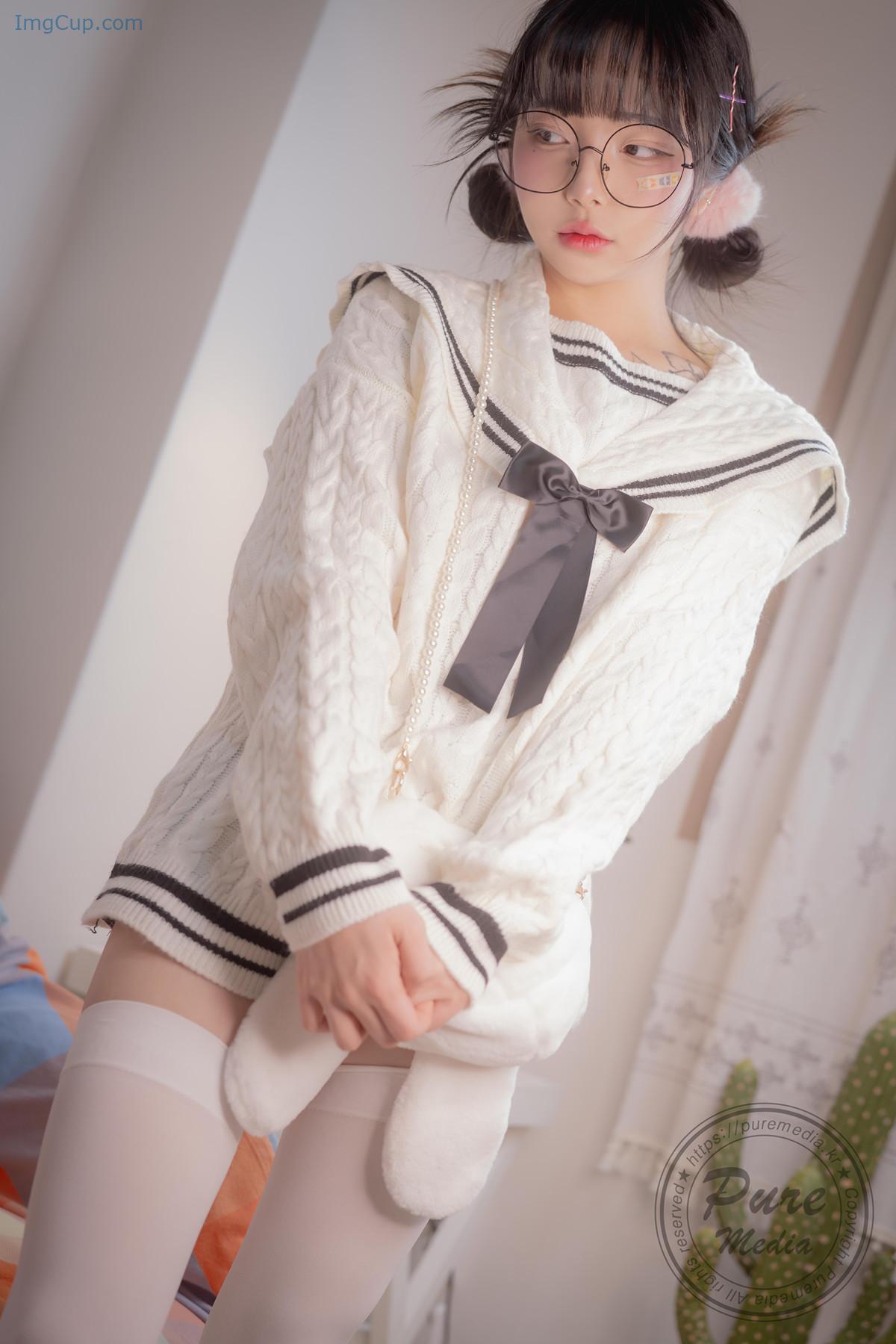 1728900461_780_Jelly-젤리-PURE-MEDIA-Vol276-Girl-Trapped-in-a-Rooftop.jpg 1728900461 780 Jelly 젤리 PURE MEDIA Vol276 Girl Trapped in a Rooftop