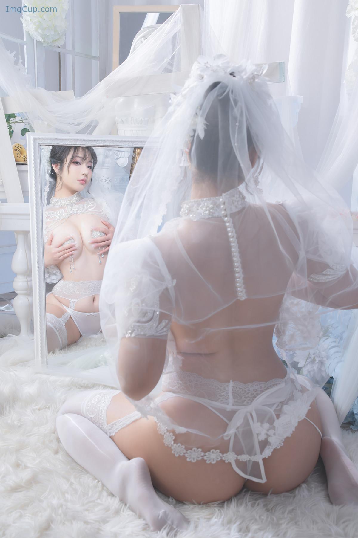1728979866_892_Cosplay-Yuuhui玉汇-特辑-新婚的妻子-Set02.jpg 1728979866 892 Cosplay Yuuhui玉汇 特辑 新婚的妻子 Set02