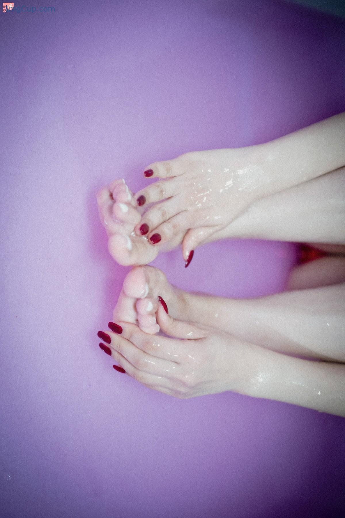 1729039648_792_Han-Jina-한지나-PINK-Photobook-‘Bikini-Set01.jpg 1729039648 792 Han Jina 한지나 PINK Photobook ‘Bikini Set01