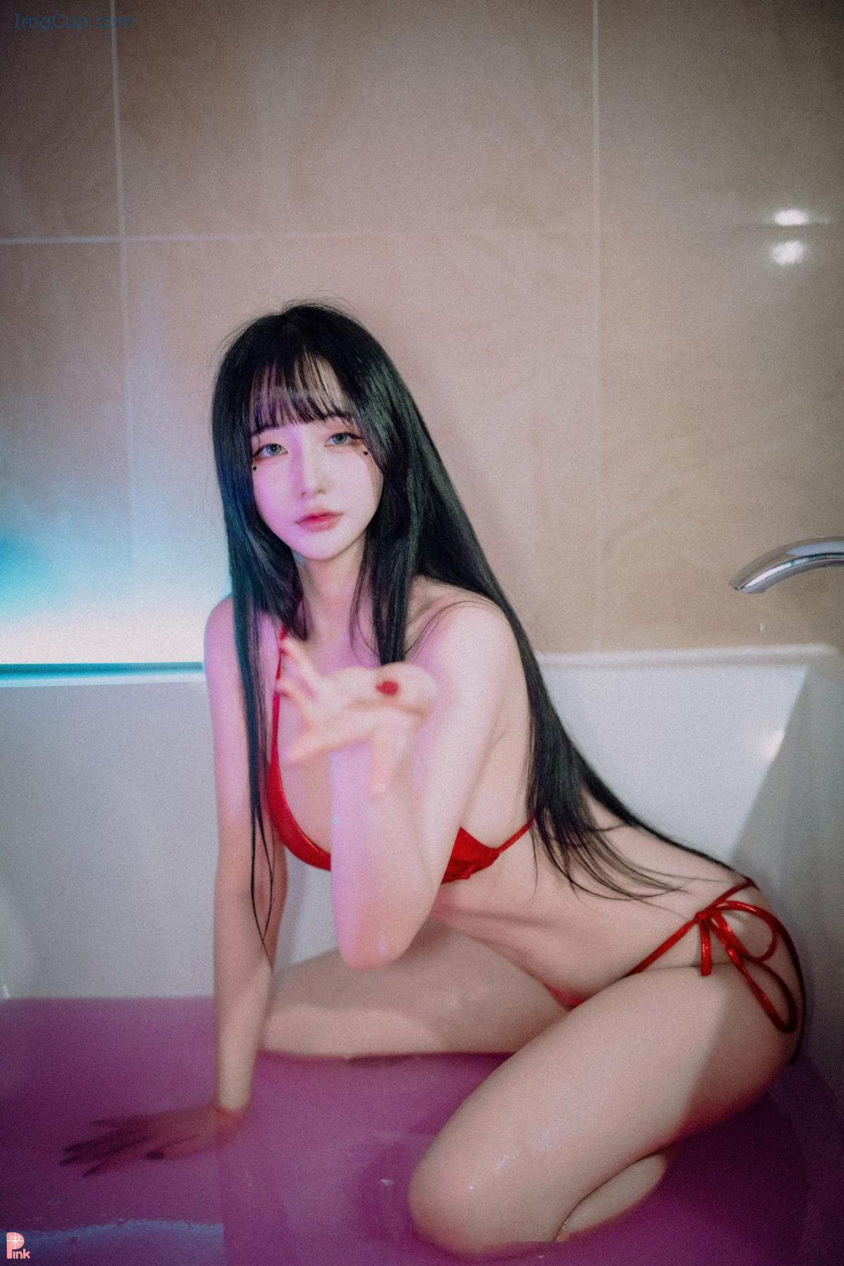 1729126717_458_Han-Jina-한지나-PINK-Photobook-‘Bikini-Set02.jpg 1729126717 458 Han Jina 한지나 PINK Photobook ‘Bikini Set02