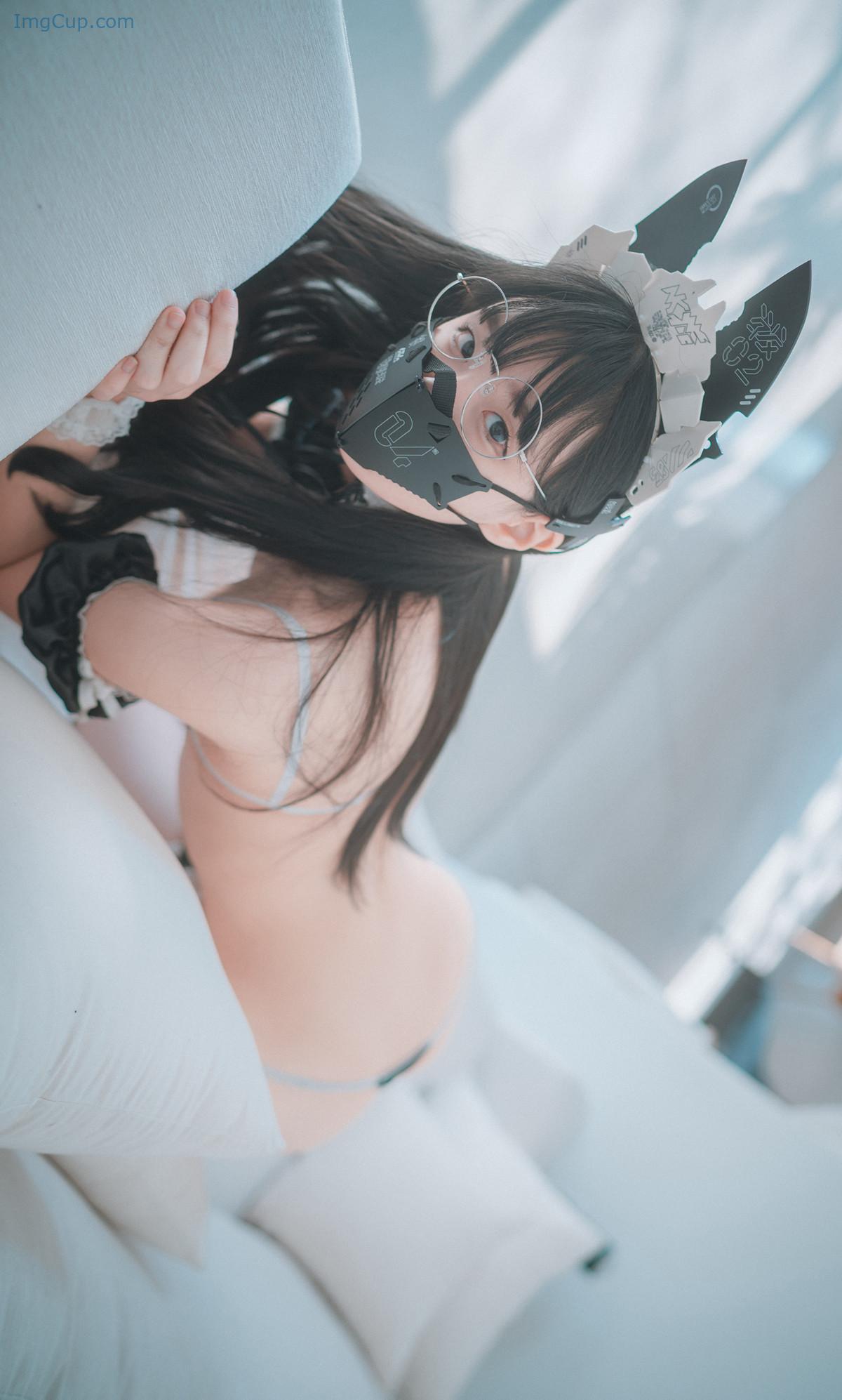 1729184809_48_Jeong-Jenny-정제니-DJAWA-‘Maid-Mansion-Set03.jpg 1729184809 48 Jeong Jenny 정제니 DJAWA ‘Maid Mansion Set03