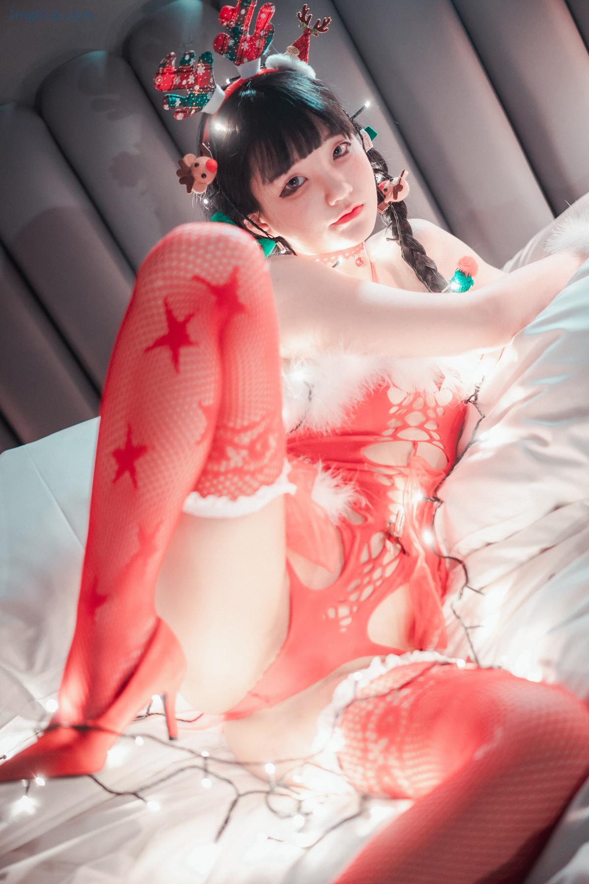 1729279264_920_Jeong-Jenny-정제니-DJAWA-‘Christmas-Special-2020-Set01.jpg 1729279264 920 Jeong Jenny 정제니 DJAWA ‘Christmas Special 2020 Set01