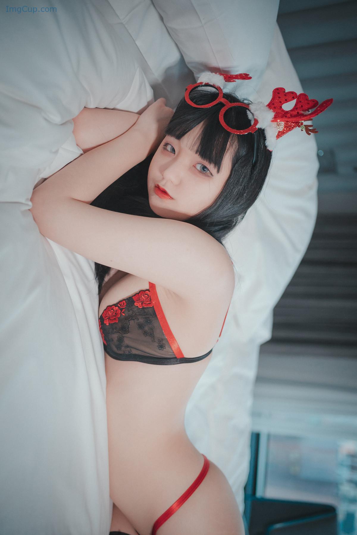 1729322863_427_Jeong-Jenny-정제니-DJAWA-‘Christmas-Special-2020-Set02.jpg 1729322863 427 Jeong Jenny 정제니 DJAWA ‘Christmas Special 2020 Set02