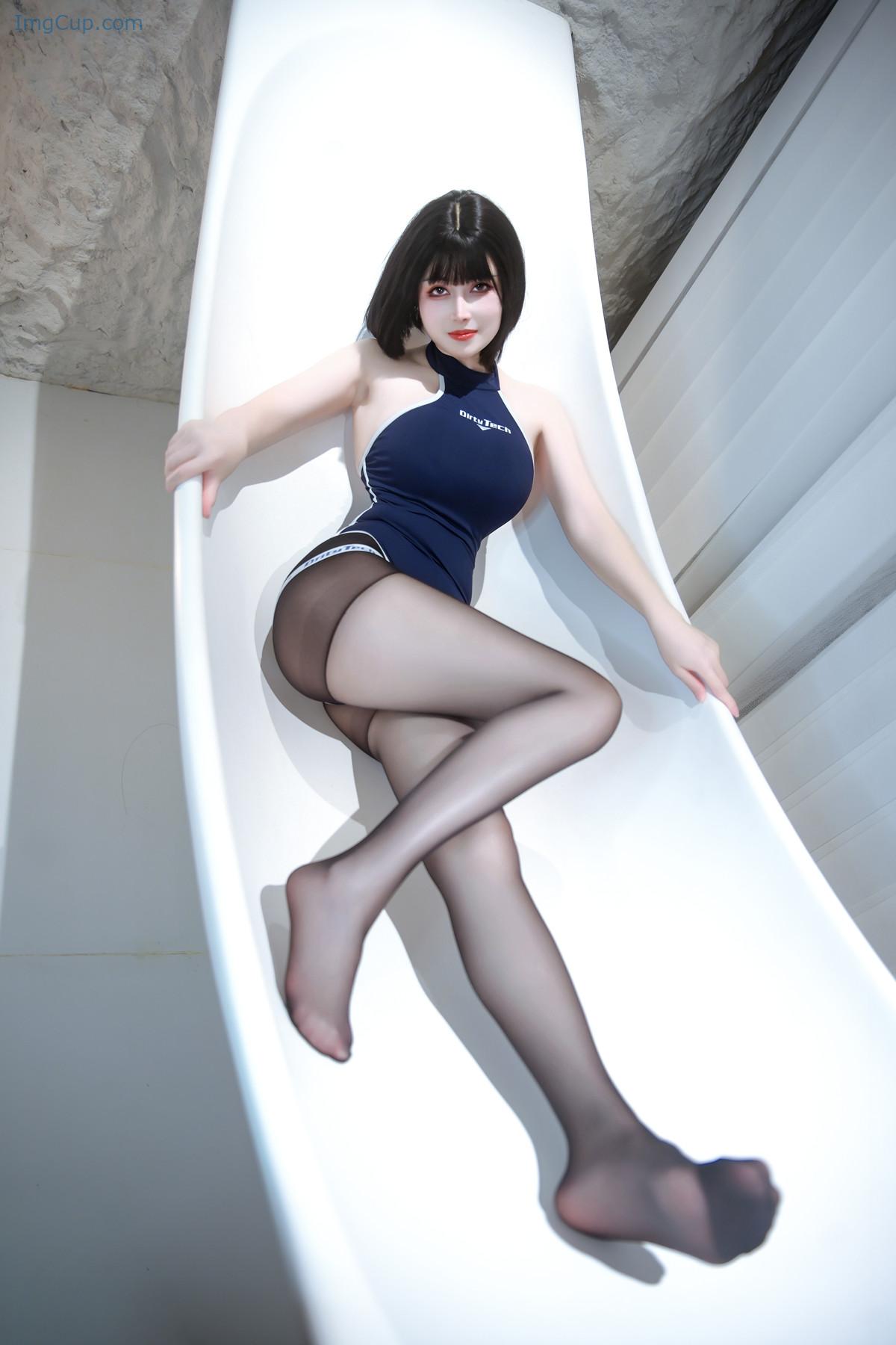 1729392561_298_Cosplay-鹿八岁-竞泳水着.jpg 1729392561 298 Cosplay 鹿八岁 竞泳水着