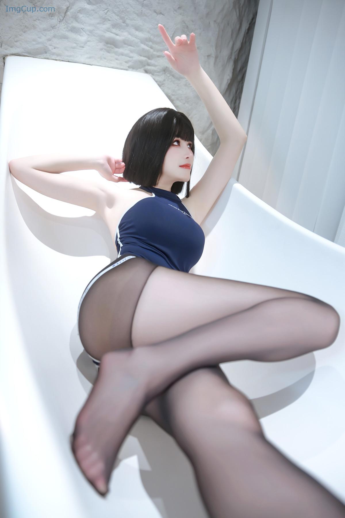 1729392562_535_Cosplay-鹿八岁-竞泳水着.jpg 1729392562 535 Cosplay 鹿八岁 竞泳水着