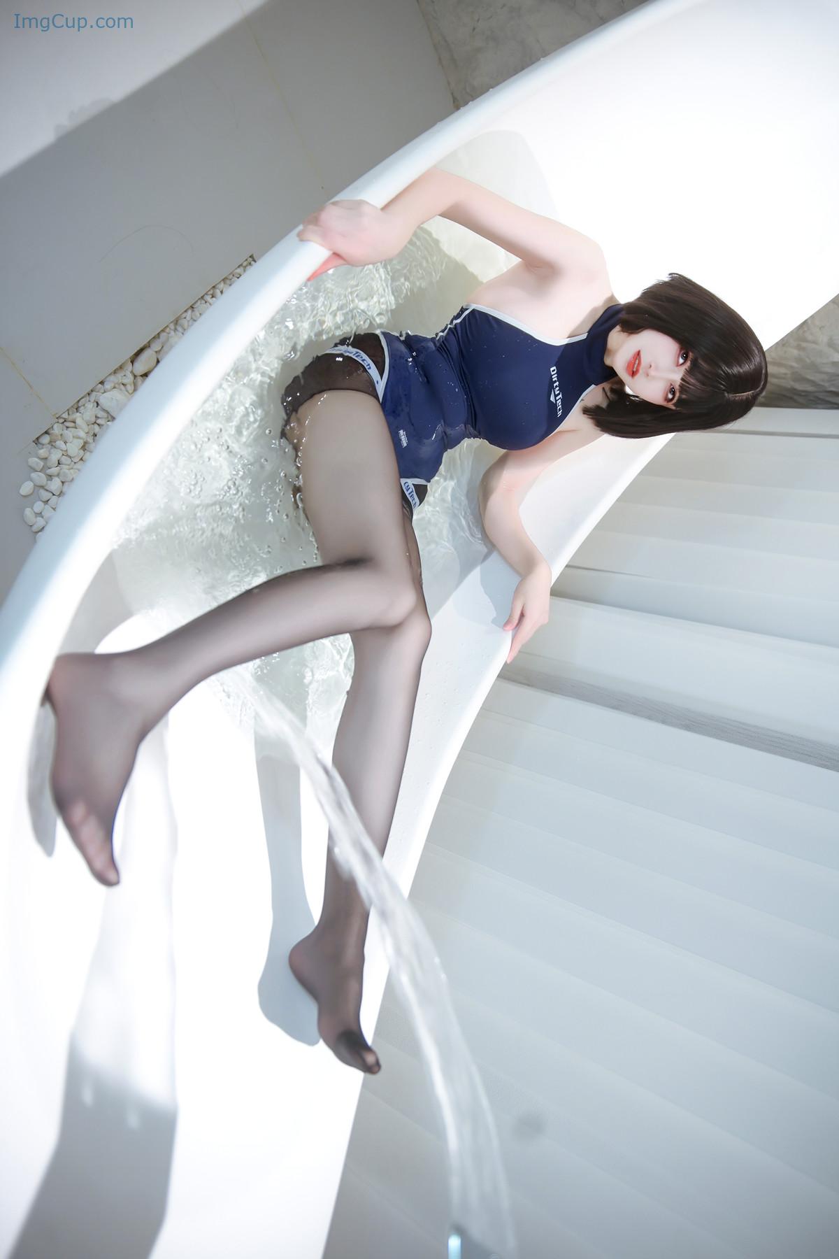 1729392567_149_Cosplay-鹿八岁-竞泳水着.jpg 1729392567 149 Cosplay 鹿八岁 竞泳水着
