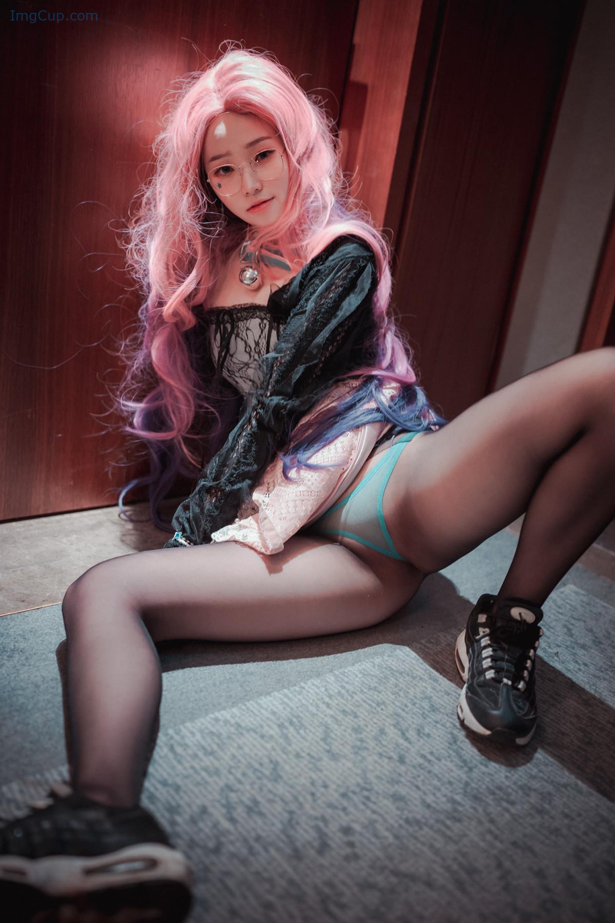 1729540662_332_Bambi-밤비-DJAWA-‘Seraphine-The-Starry-Eyed-Songstress-Set01.jpg 1729540662 332 Bambi 밤비 DJAWA ‘Seraphine The Starry Eyed Songstress Set01